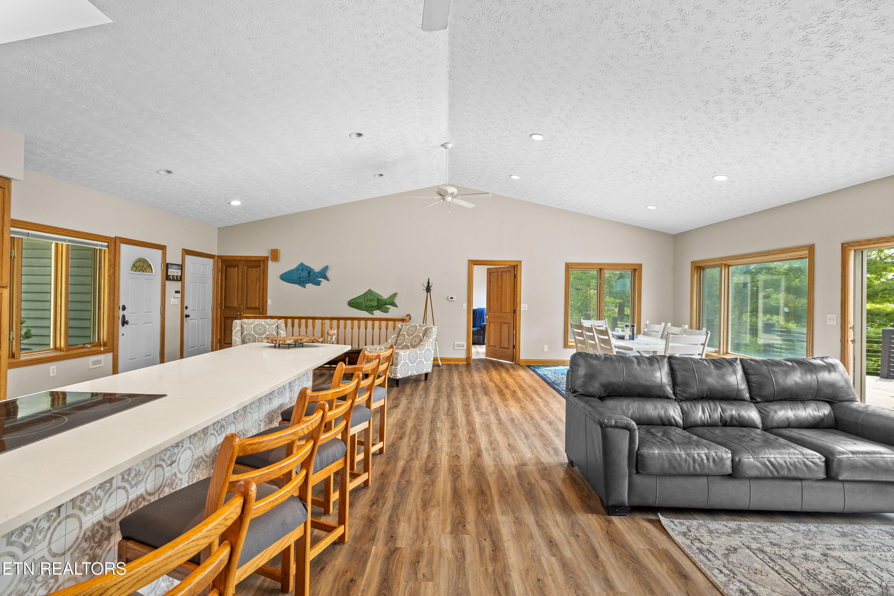 LaFollette, Tennessee, 37766, United States, 3 Bedrooms Bedrooms, ,4 BathroomsBathrooms,Residential,For Sale,1979718