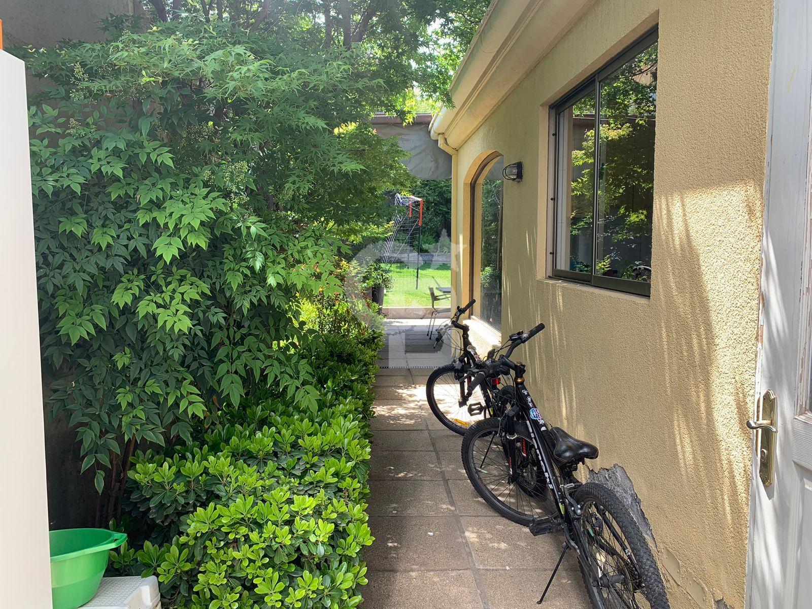 Lo Barnechea, Chile, 5 Bedrooms Bedrooms, ,4 BathroomsBathrooms,Residential,For Sale,1992100