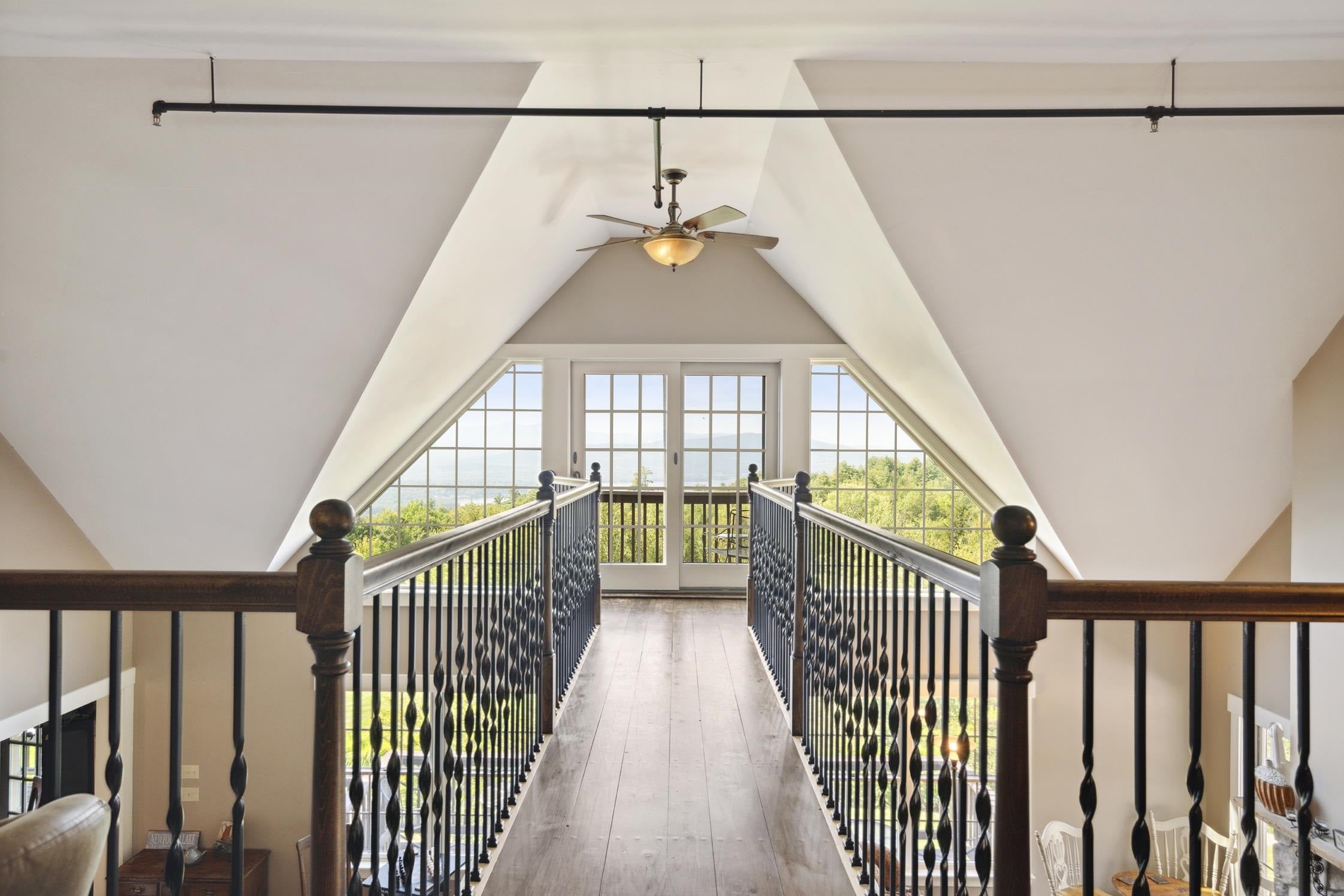 Bristol, New Hampshire, 03222, United States, 8 Bedrooms Bedrooms, ,5 BathroomsBathrooms,Residential,For Sale,1883549