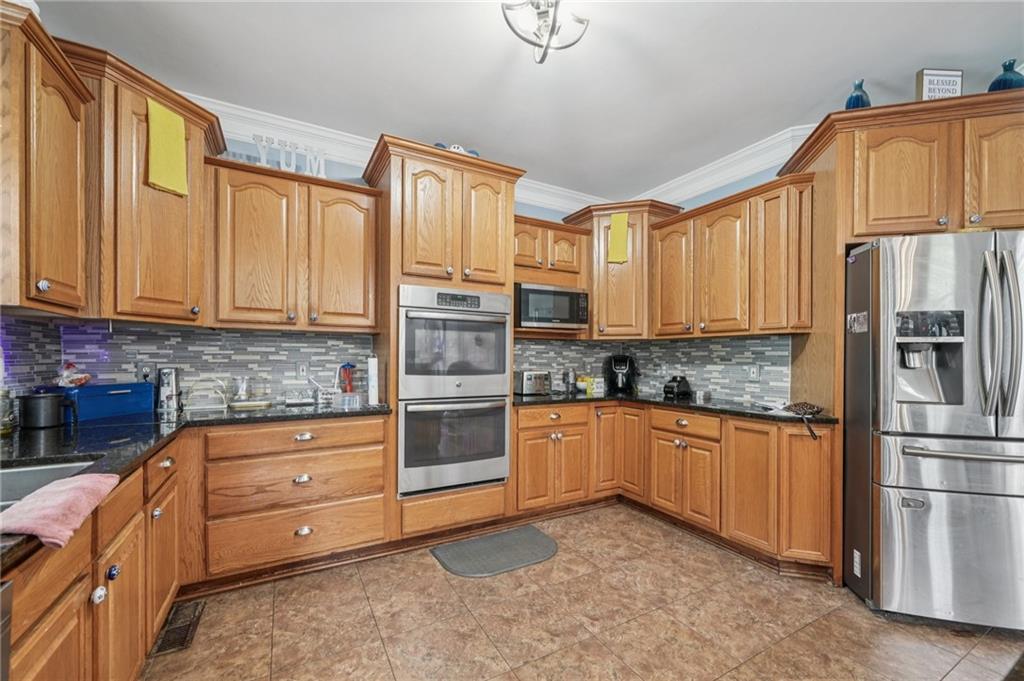 Stockbridge, Georgia, 30281, United States, 5 Bedrooms Bedrooms, ,4 BathroomsBathrooms,Residential,For Sale,1975604