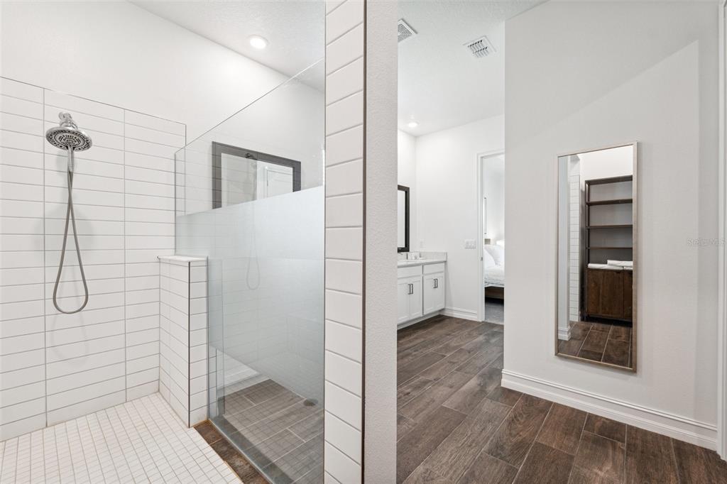 Brooksville, Florida, 34601, United States, 2 Bedrooms Bedrooms, ,3 BathroomsBathrooms,Residential,For Sale,1975106