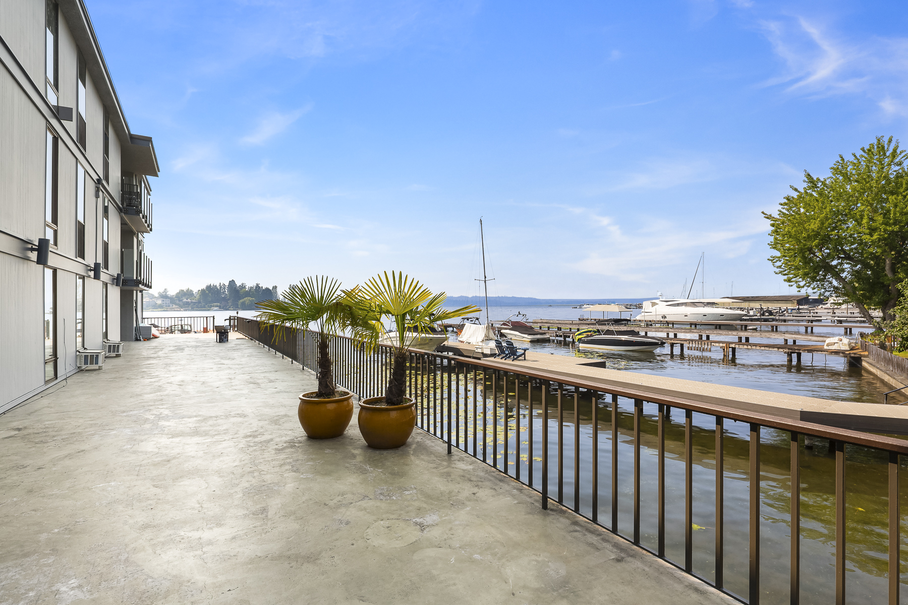  4561 Lake Washington Boulevard Northeast, Kirkland, WA 98033 - 物件實景