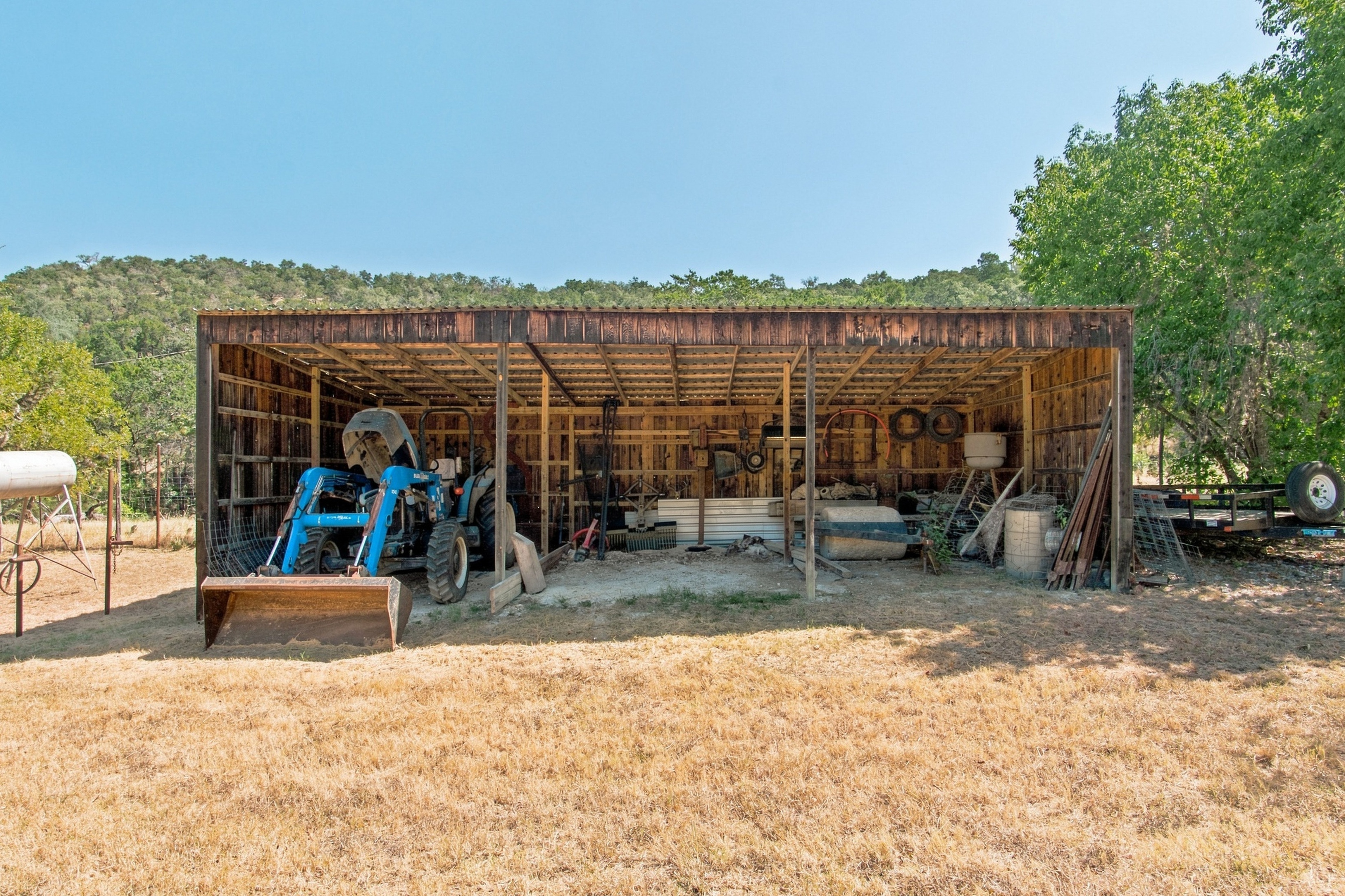  985+/- Acre 12 Springs Ranch - 物件實景
