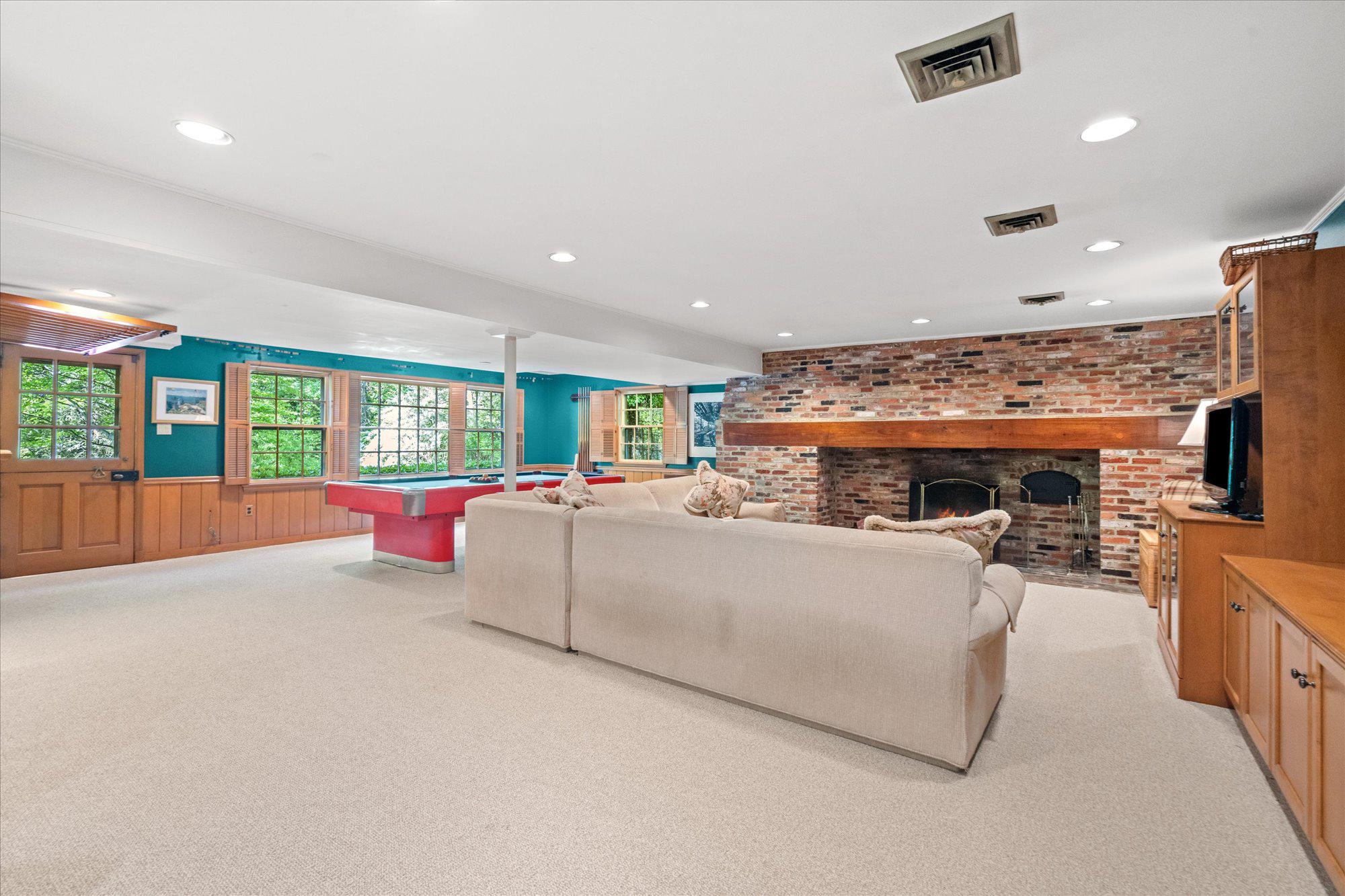  7030 Longwood Drive, Bethesda, MD 20817 - 物件實景