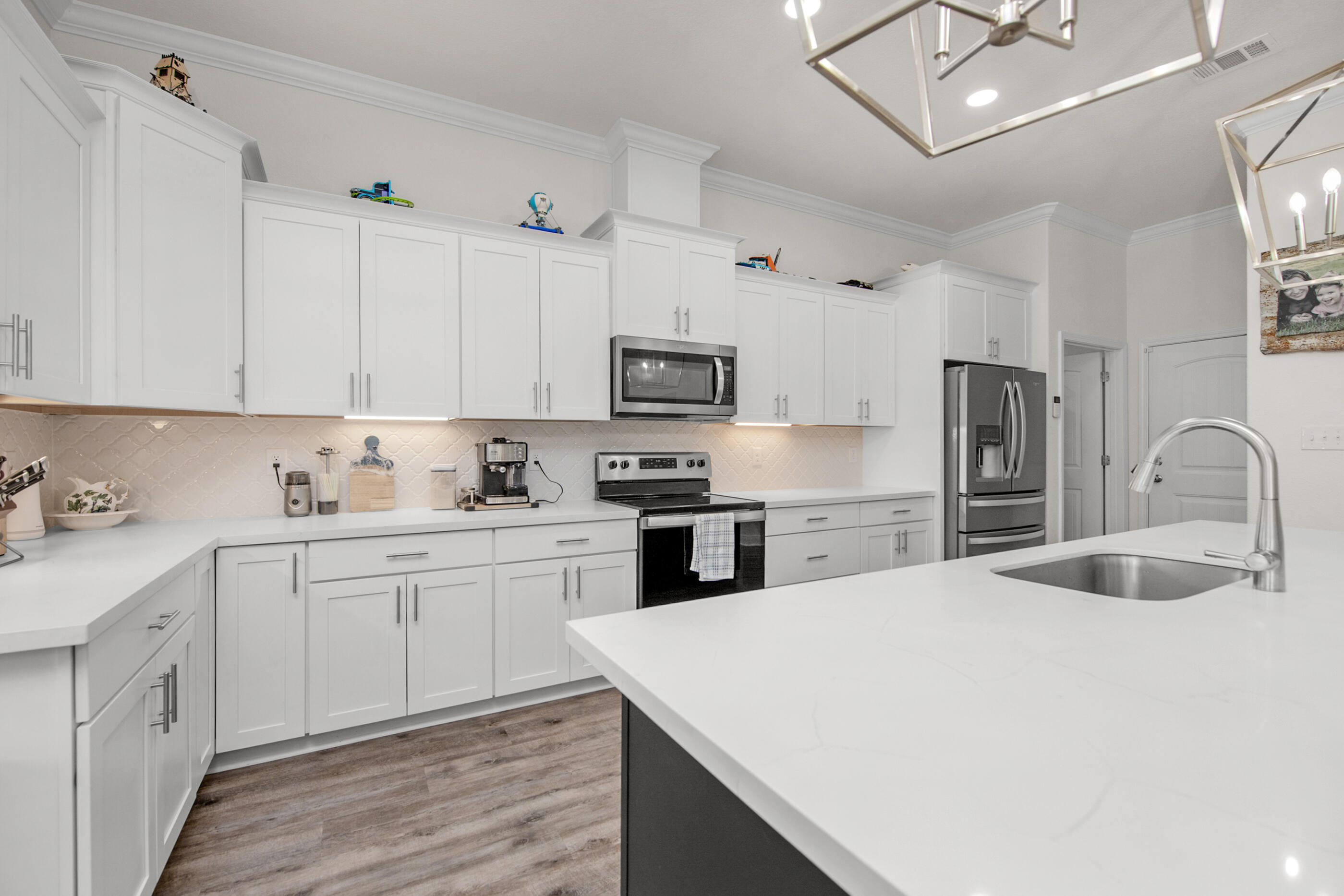 Gulf Breeze, Florida, 32563, United States, 5 Bedrooms Bedrooms, ,3 BathroomsBathrooms,Residential,For Sale,1950395