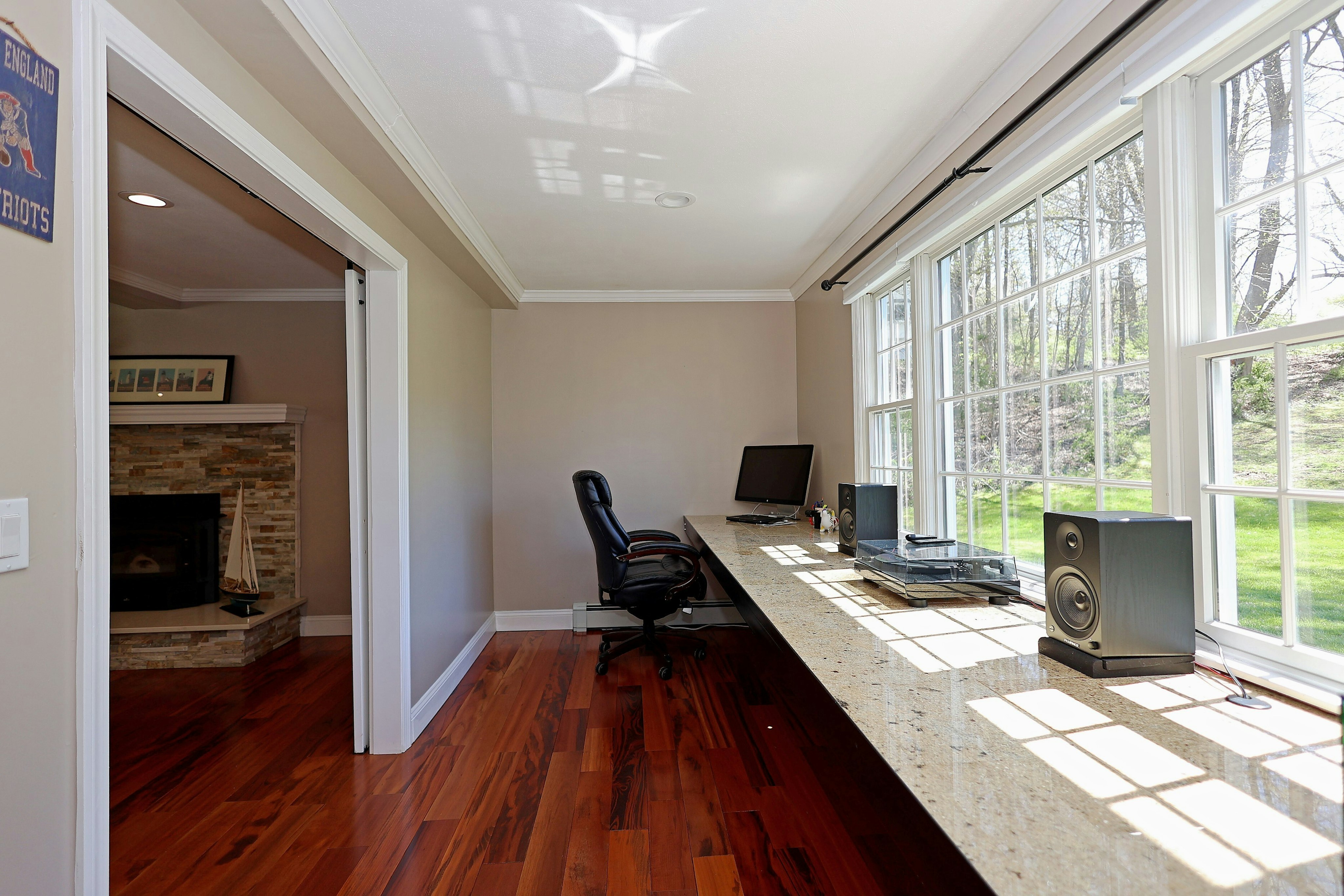  Exceptional Colonial In Westmoreland Neighborhood - 物件實景
