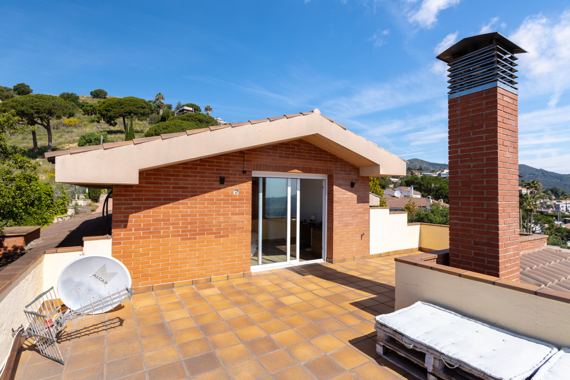  Elegant and stately residence with the best views. - 物件實景
