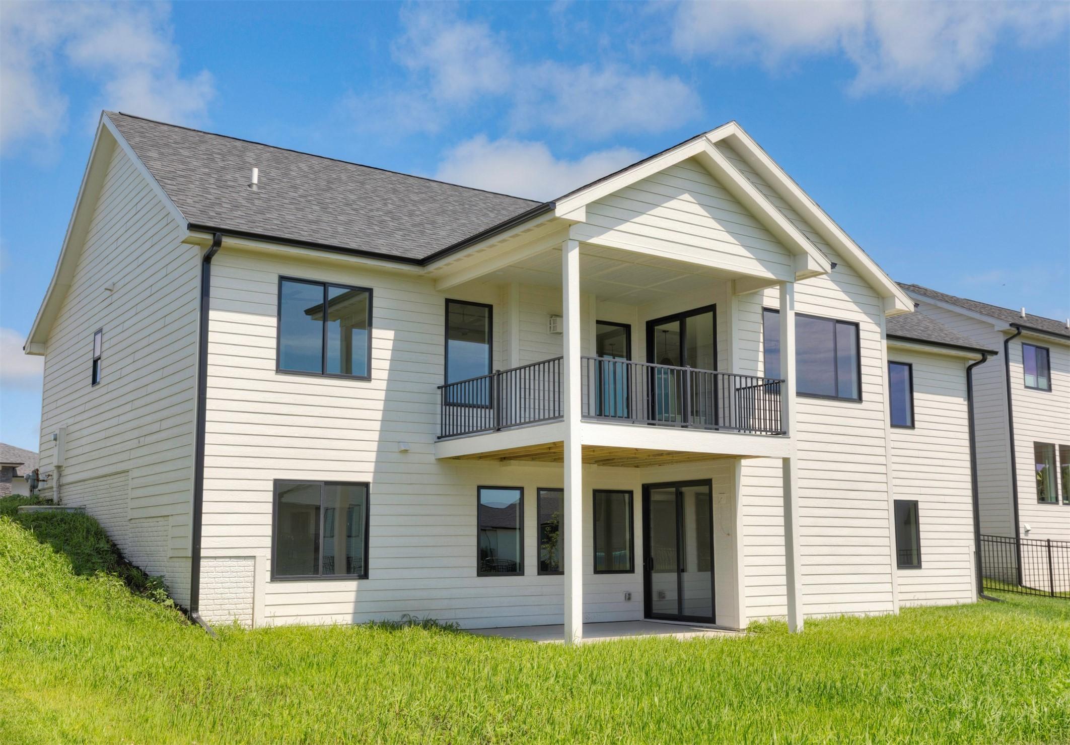Clive, Iowa, 50325, United States, 5 Bedrooms Bedrooms, ,3 BathroomsBathrooms,Residential,For Sale,1910418