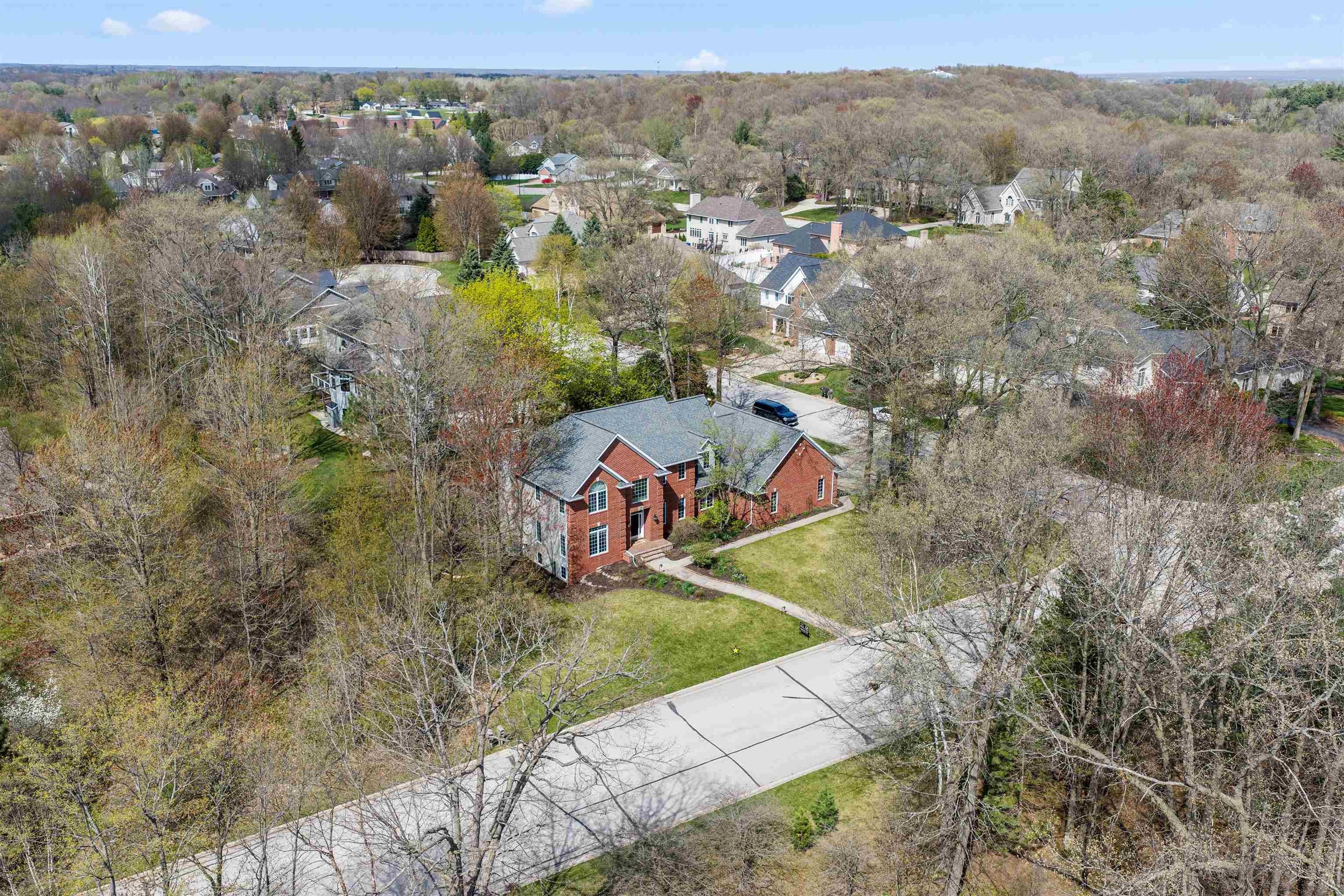 GREEN BAY, Wisconsin, 54313, United States, 4 Bedrooms Bedrooms, ,5 BathroomsBathrooms,Residential,For Sale,2048665