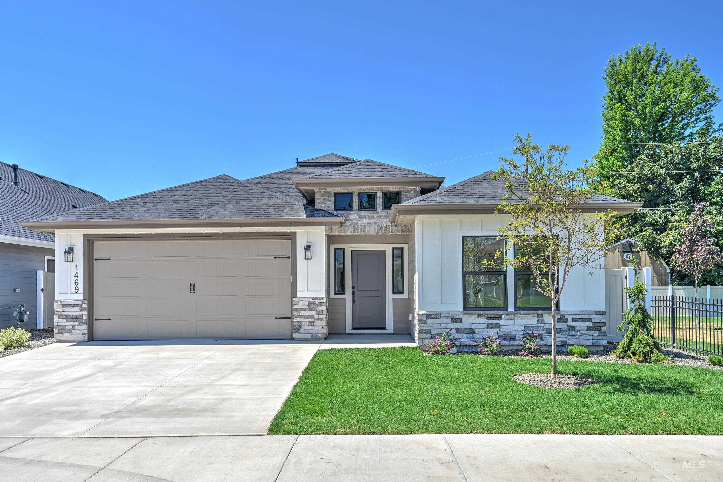 Meridian, Idaho, 83642-2597, United States, 3 Bedrooms Bedrooms, ,Residential,For Sale,1984862