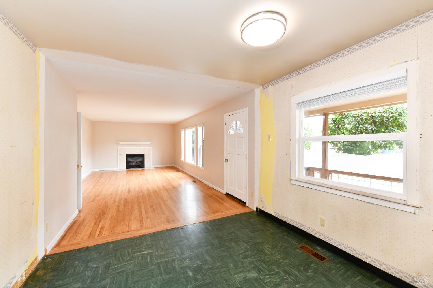 Napa, California, 94558, United States, 3 Bedrooms Bedrooms, ,1 BathroomBathrooms,Residential,For Sale,1988098