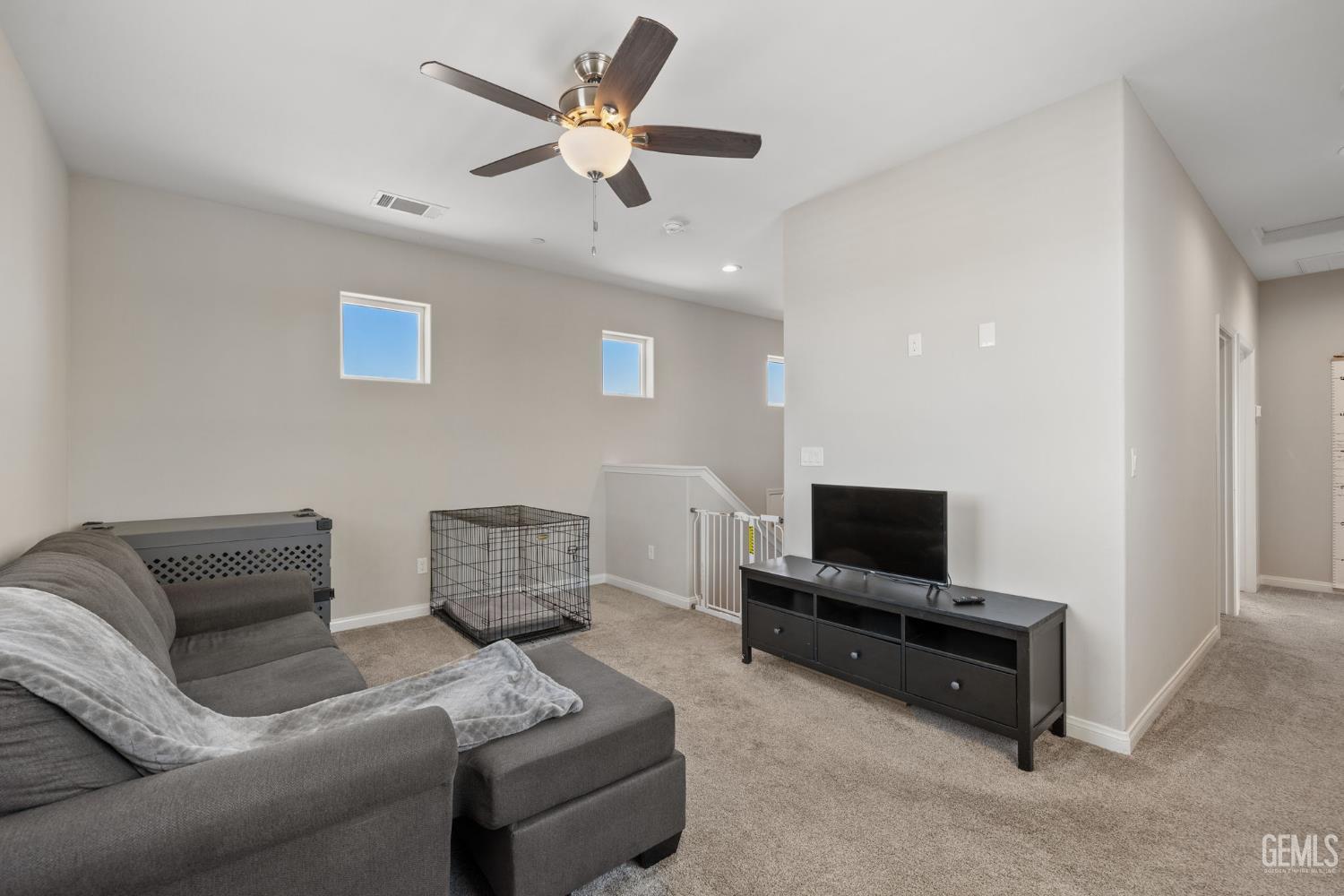 Bakersfield, California, 93314, United States, 5 Bedrooms Bedrooms, ,3 BathroomsBathrooms,Residential,For Sale,1821031
