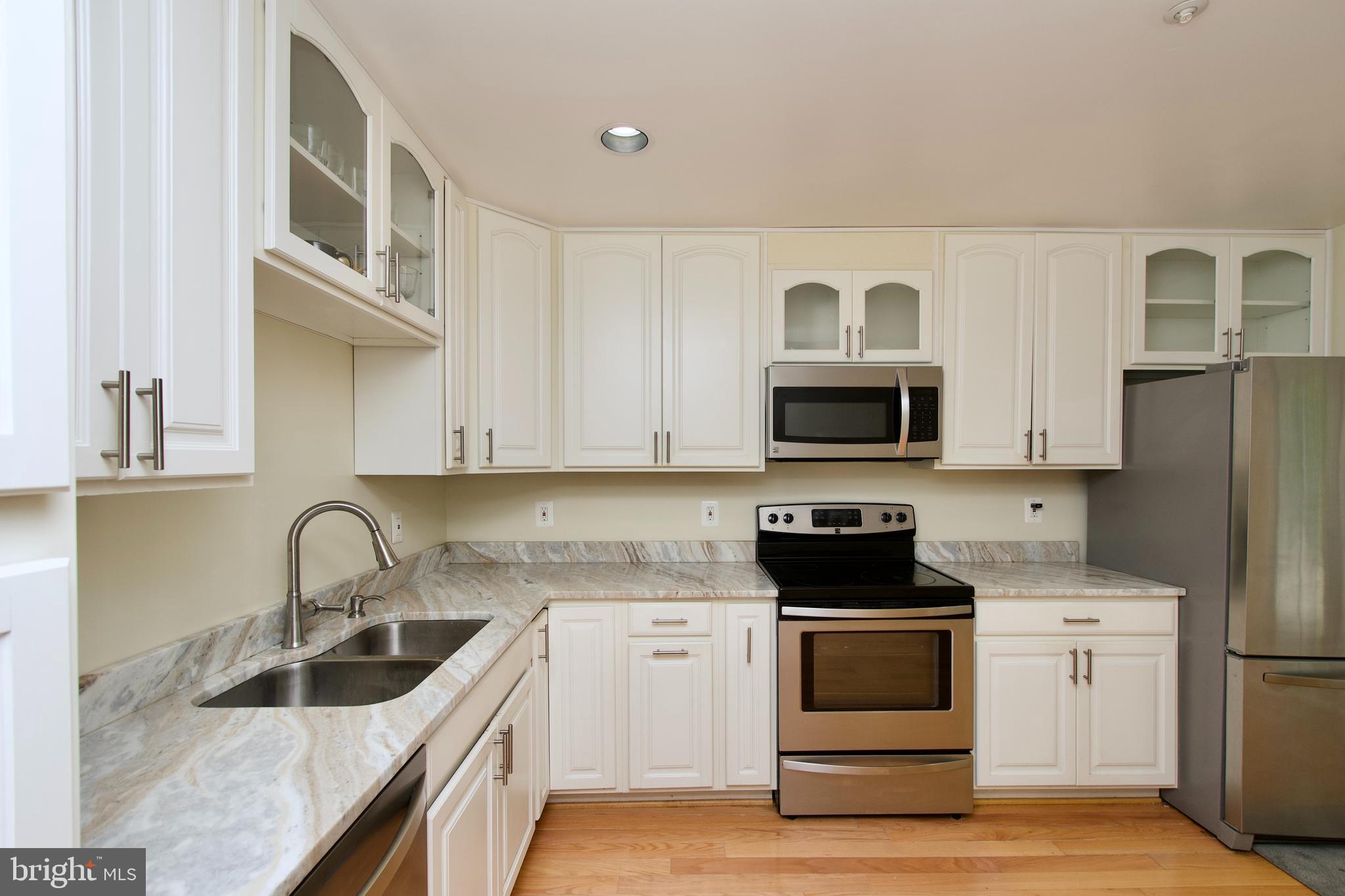Silver Spring, Maryland, 20902, United States, 3 Bedrooms Bedrooms, ,3 BathroomsBathrooms,Residential,For Sale,1916532