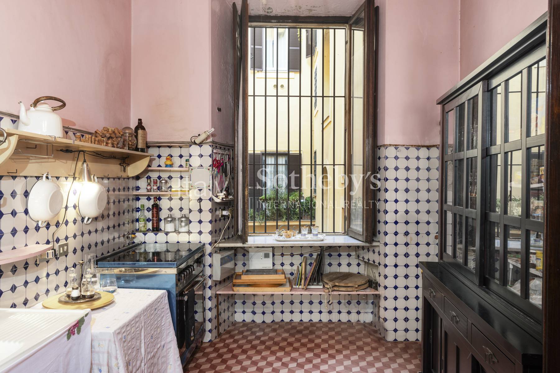  Apartment in noble palace in Piazza Campitelli - 物件實景