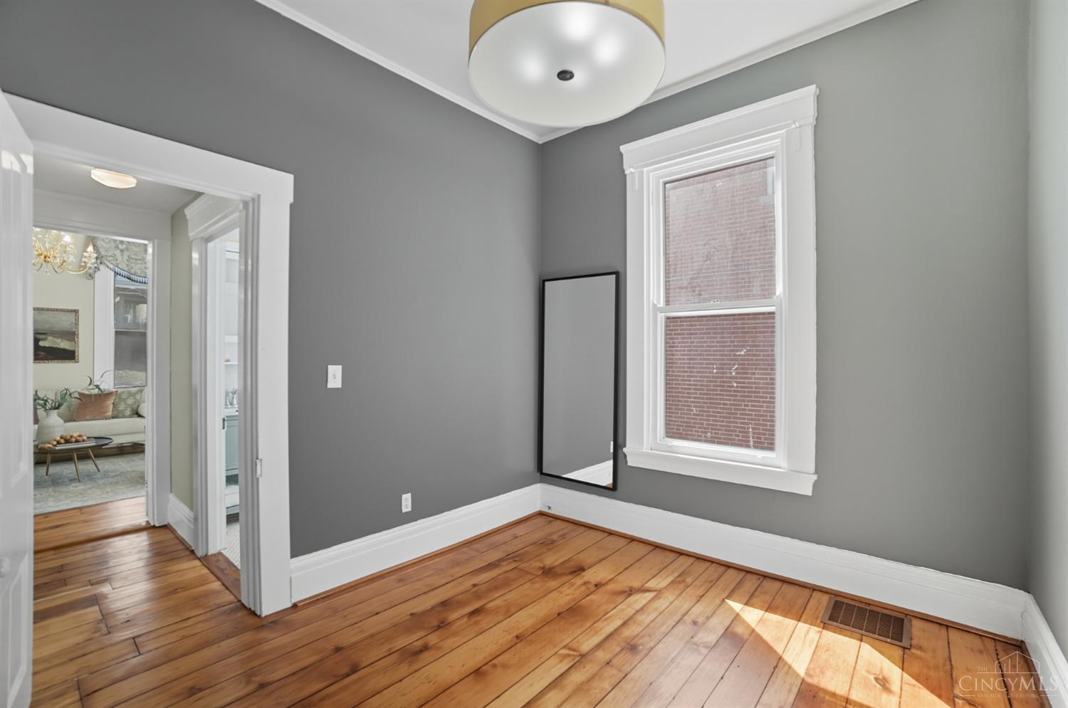 Cincinnati, Ohio, 45226, United States, ,Residential,For Sale,1996186