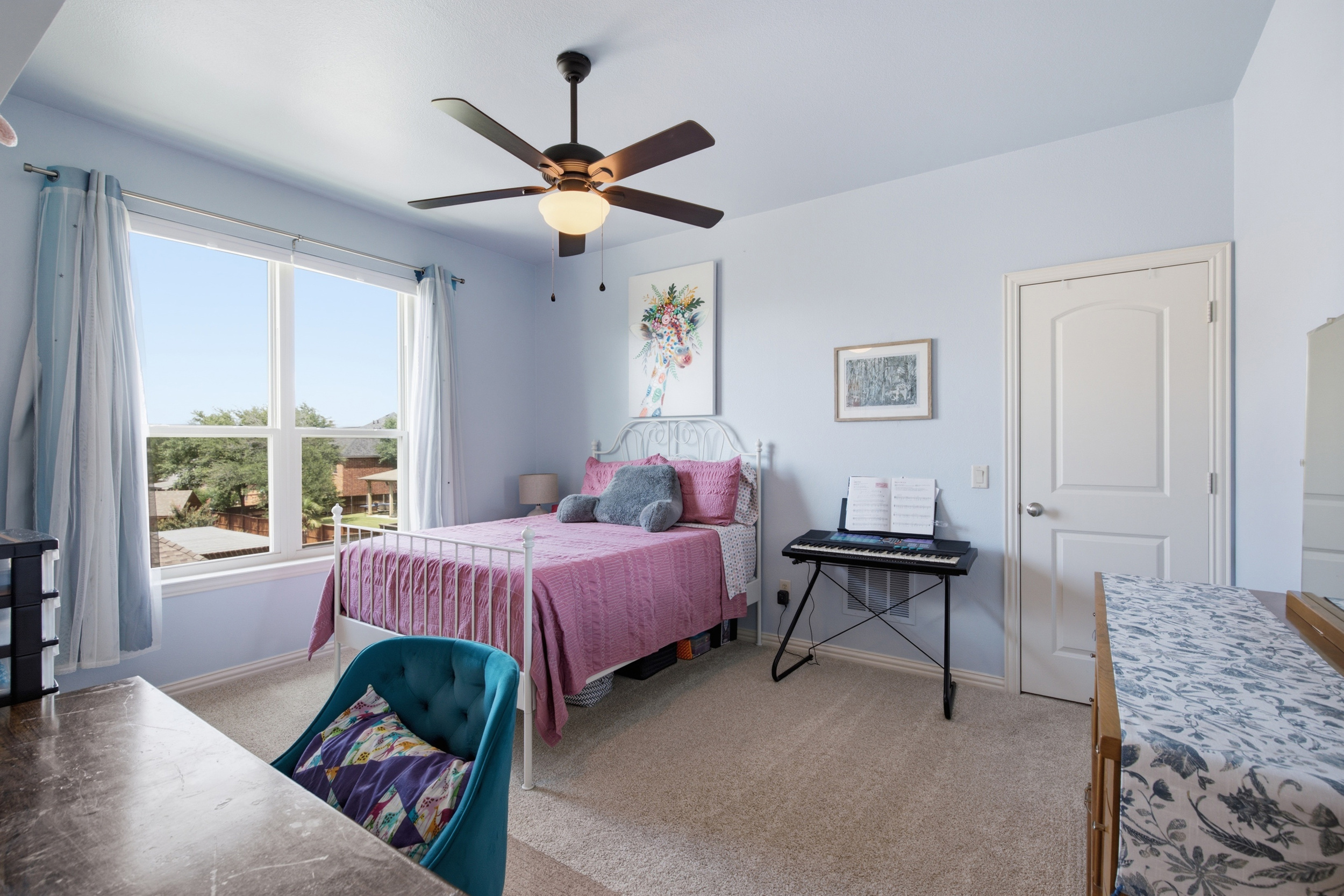  where  resort style living meets timeless design in lantana - 物件實景