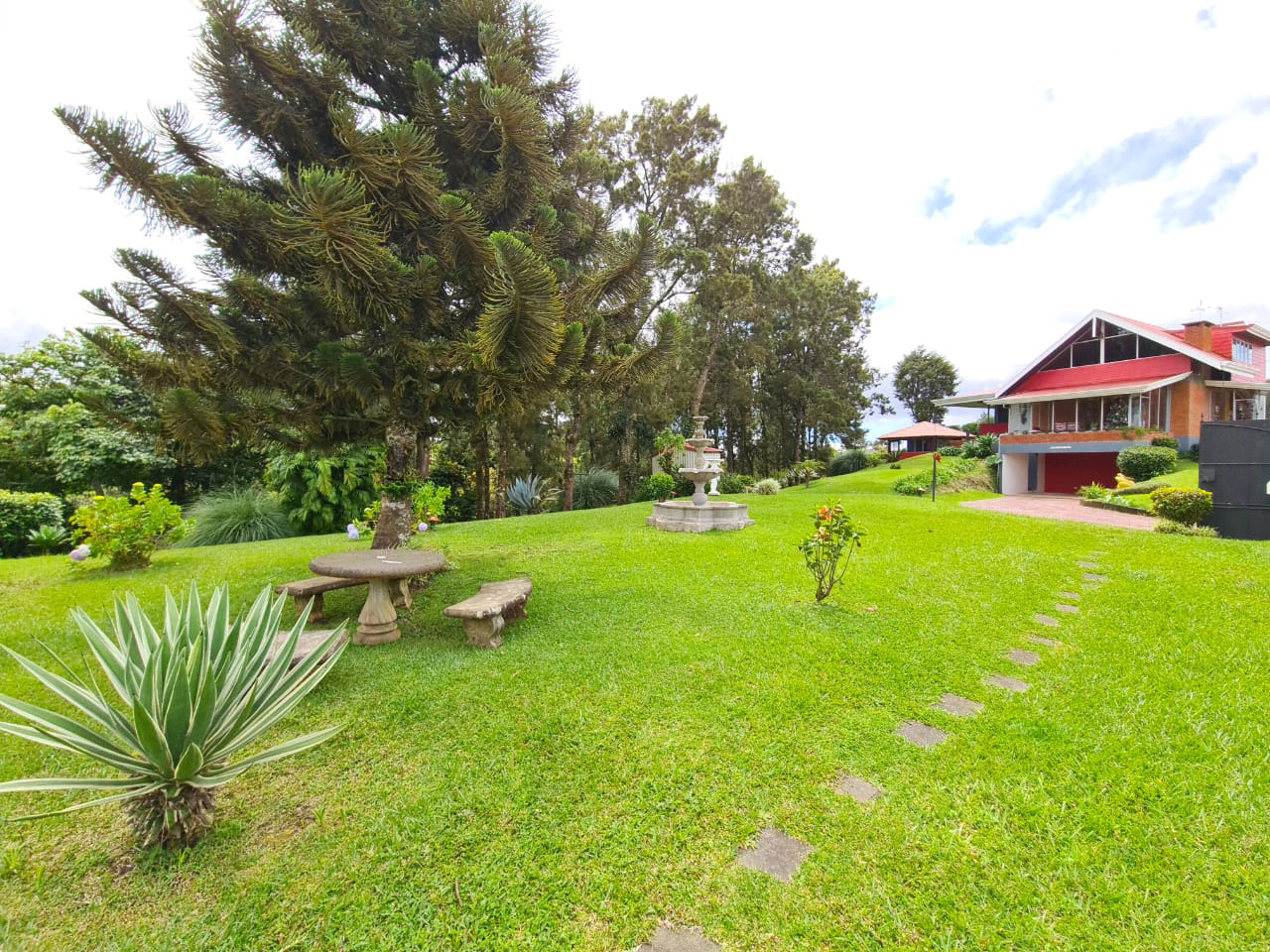 San Rafael de Coronado, Coronado, San Jose, CR, 6 Bedrooms Bedrooms, ,5 BathroomsBathrooms,Residential,For Sale,San Rafael de Coronado,1589299