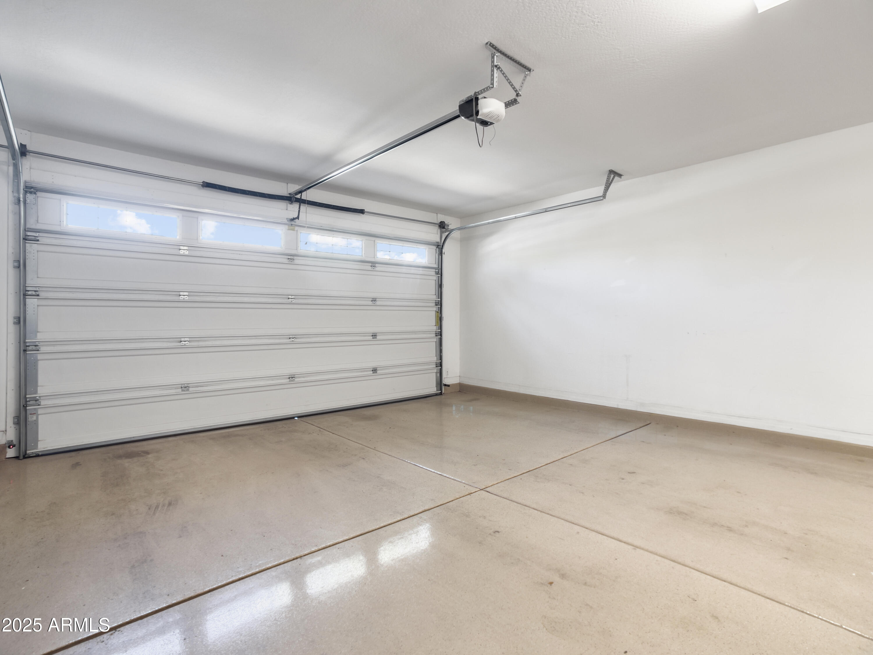 Gilbert, Arizona, 85298, United States, 3 Bedrooms Bedrooms, ,Residential,For Sale,1960746