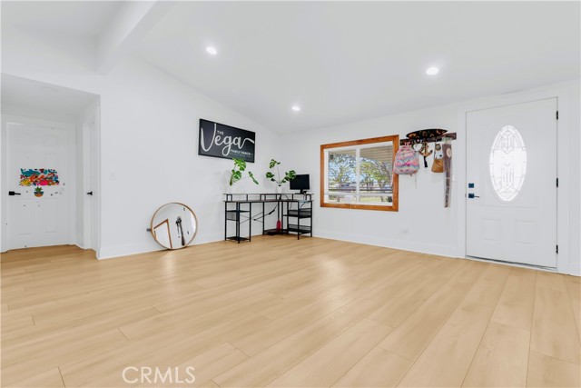 Oak Hills, California, 92344, United States, 6 Bedrooms Bedrooms, ,2 BathroomsBathrooms,Residential,For Sale,2000385