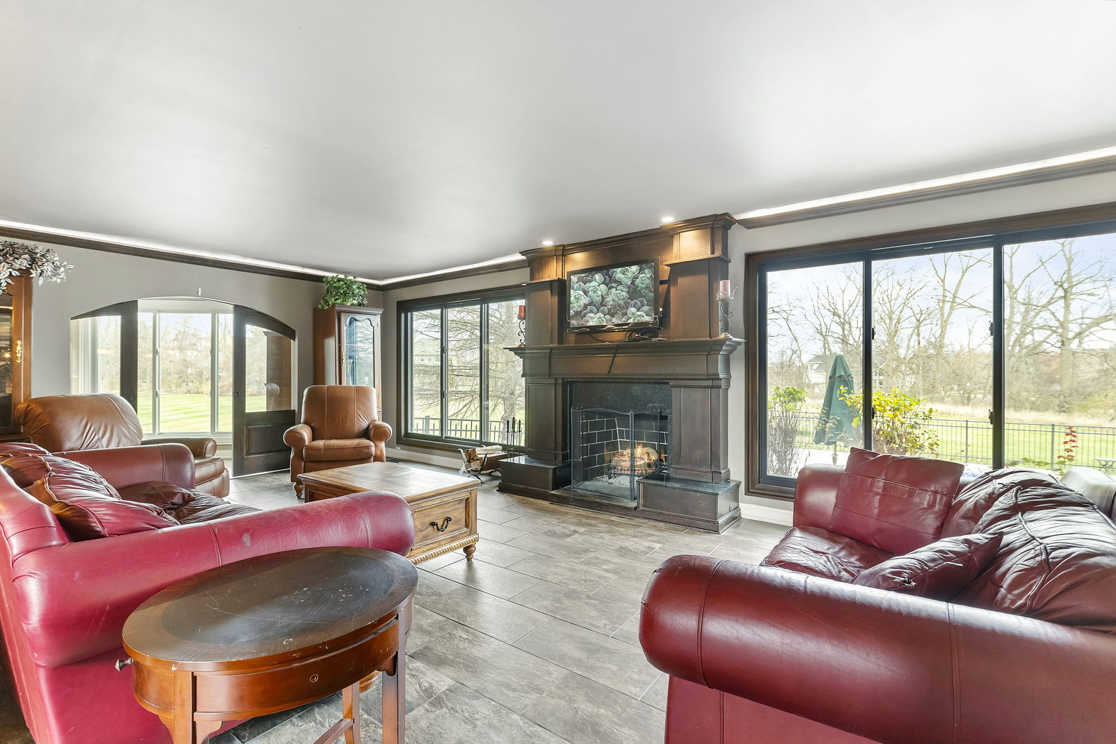St. Charles, Illinois, 60175, United States, 6 Bedrooms Bedrooms, ,8 BathroomsBathrooms,Residential,For Sale,1940364