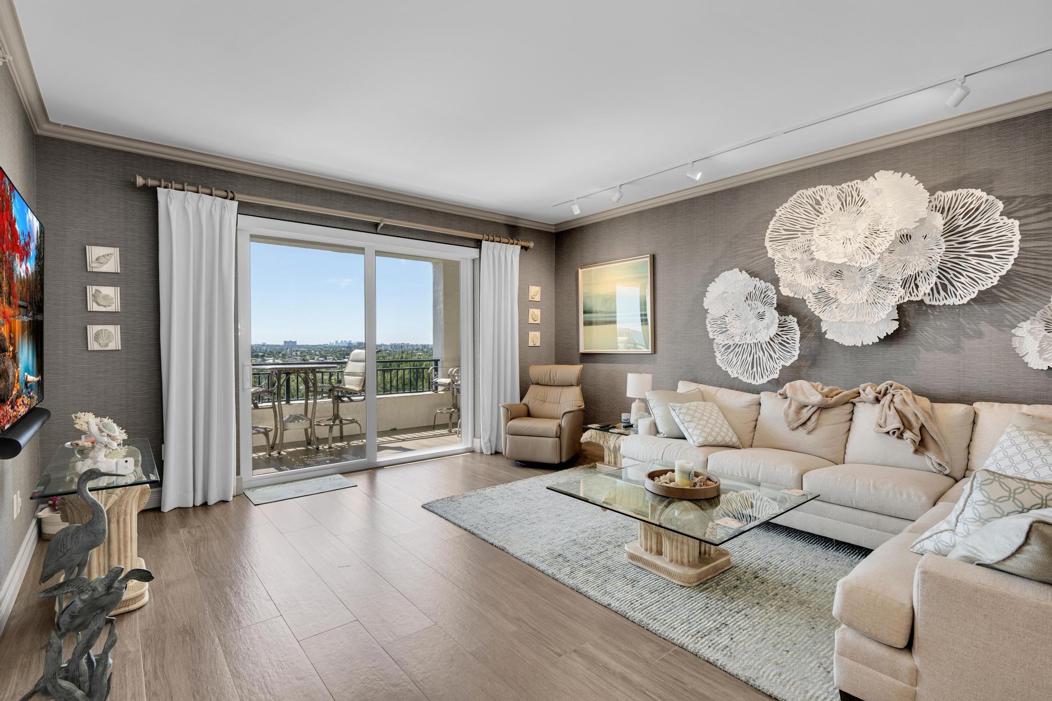 Pompano Beach, Florida, 33062, United States, 2 Bedrooms Bedrooms, ,3 BathroomsBathrooms,Residential,For Sale,1978279