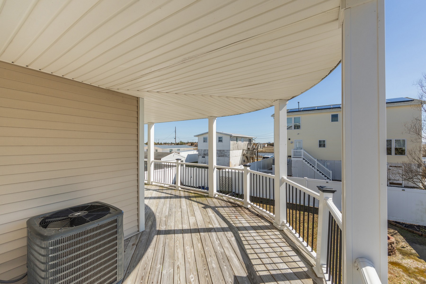  11 Point Drive - 物件實景