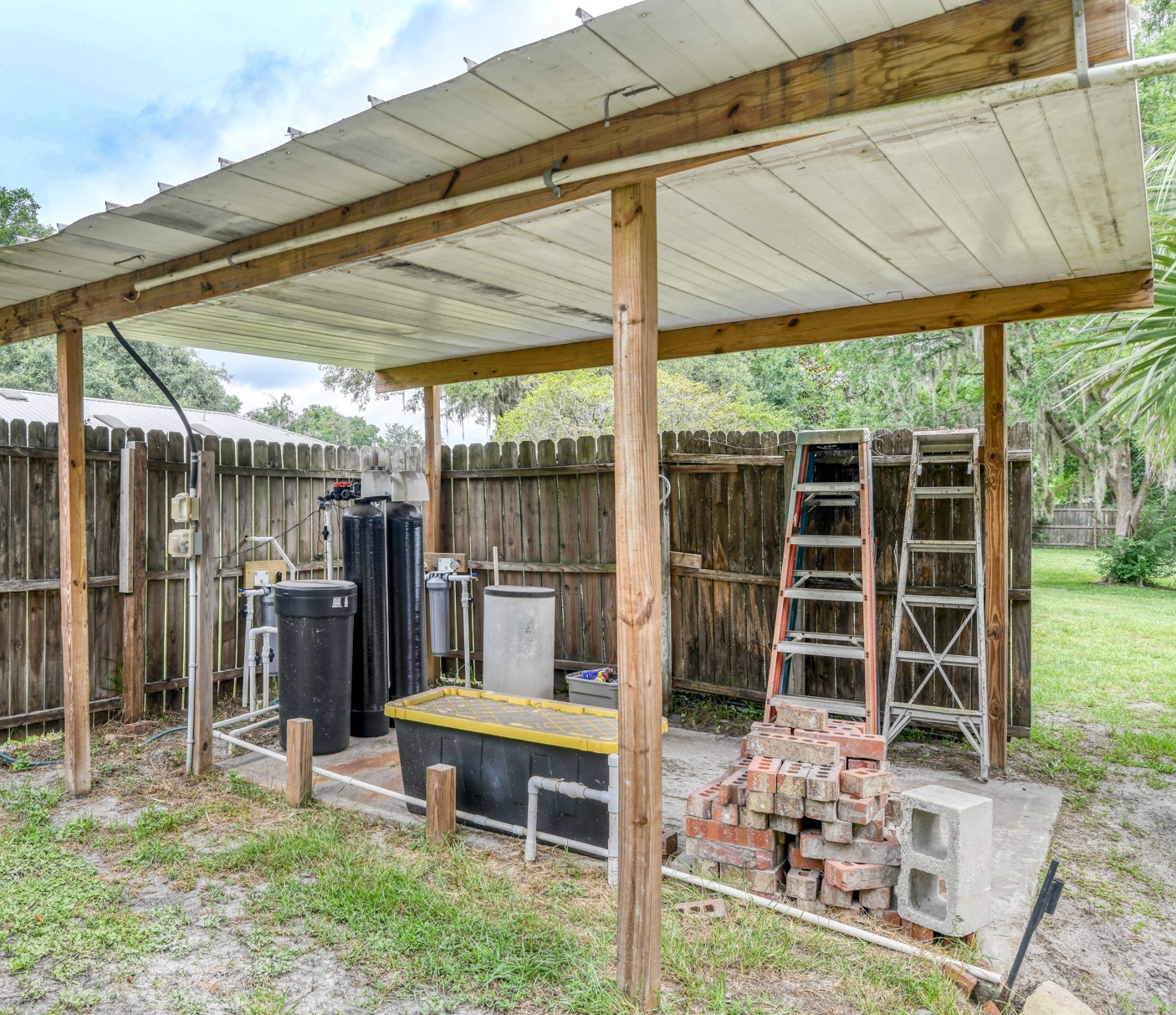 Palatka, Florida, 32177, United States, 4 Bedrooms Bedrooms, ,3 BathroomsBathrooms,Residential,For Sale,1865874