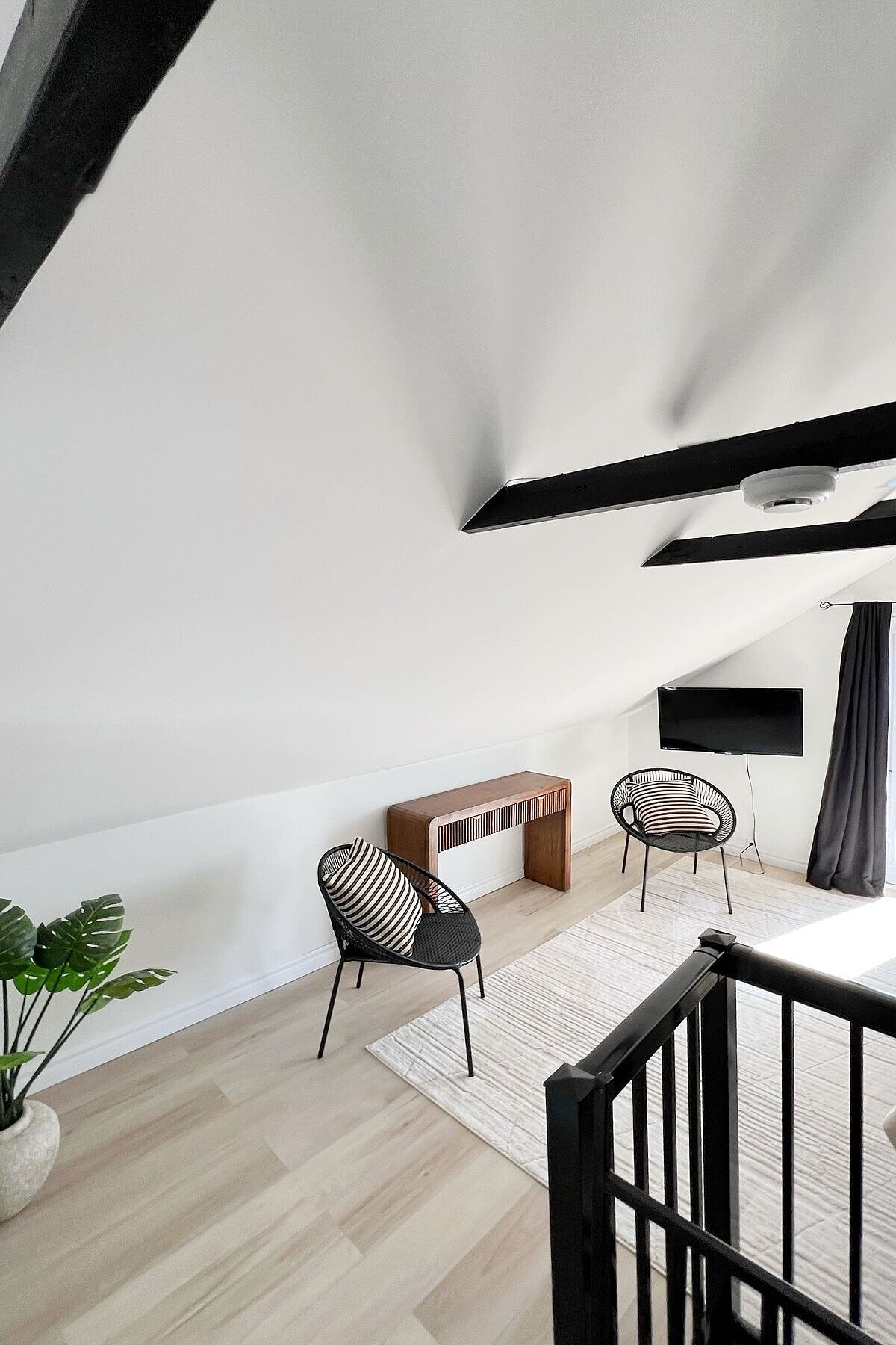  Private Waterfront Retreat - 物件實景