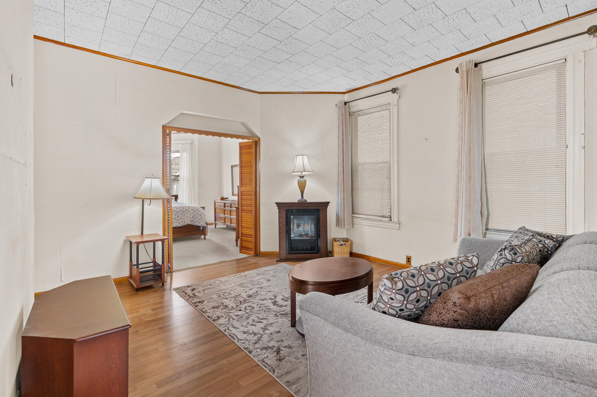 Secaucus, New Jersey, 08094, United States, 3 Bedrooms Bedrooms, ,3 BathroomsBathrooms,Residential,For Sale,1991974