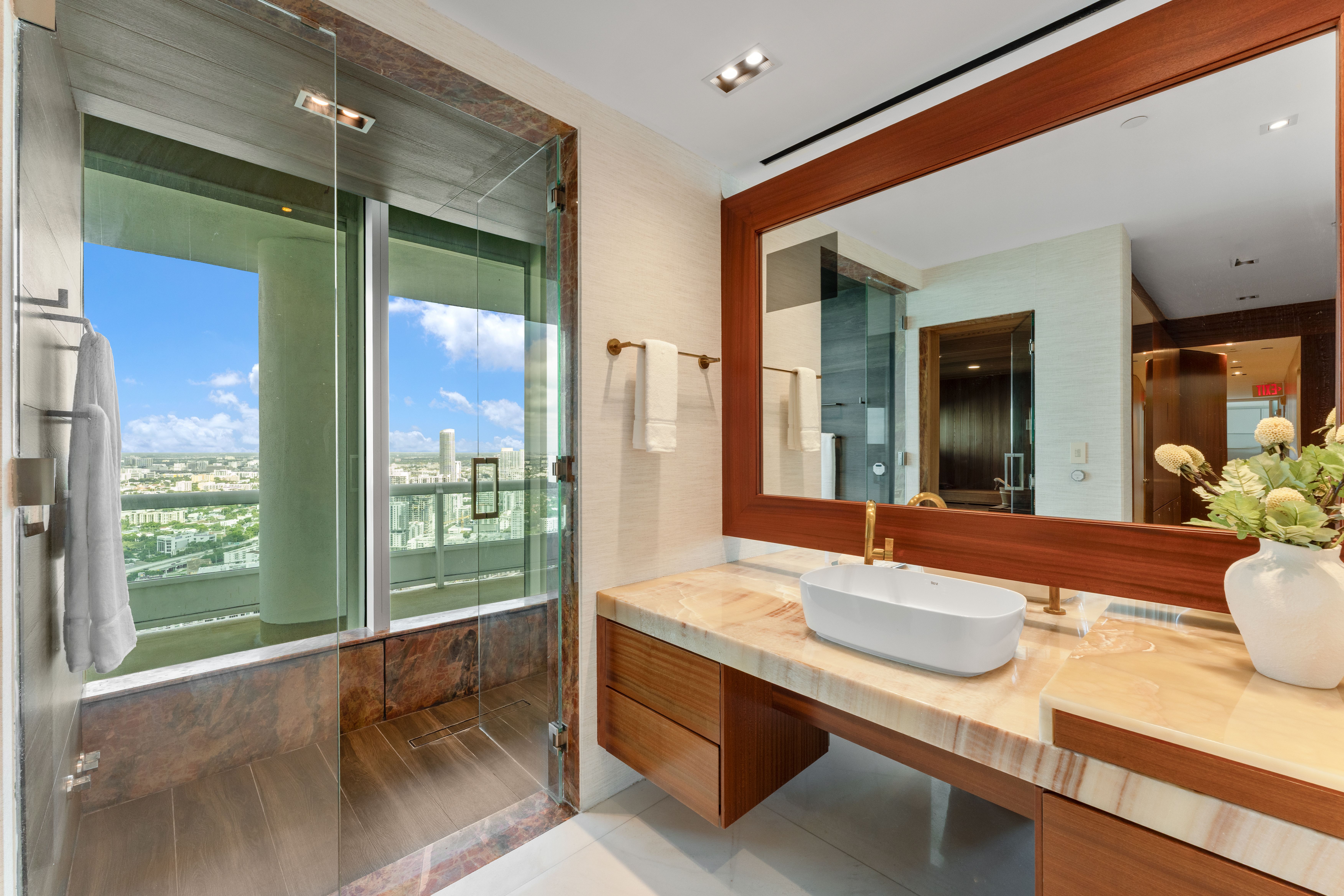  1643 Brickell Ave, Miami, FL, 33129 - 物件實景