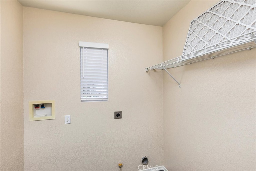 Temecula, California, 92591, United States, 3 Bedrooms Bedrooms, ,3 BathroomsBathrooms,Residential,For Sale,1928166