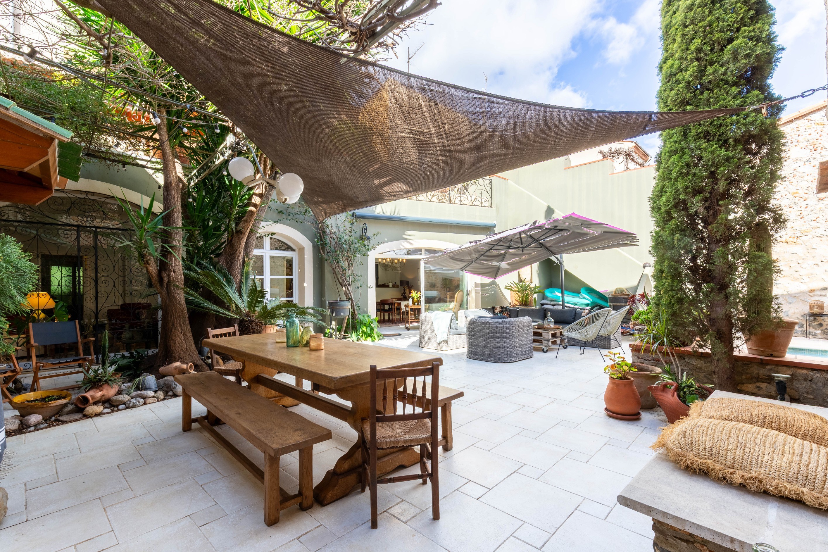  Characterful village-center home with Pool - 物件實景