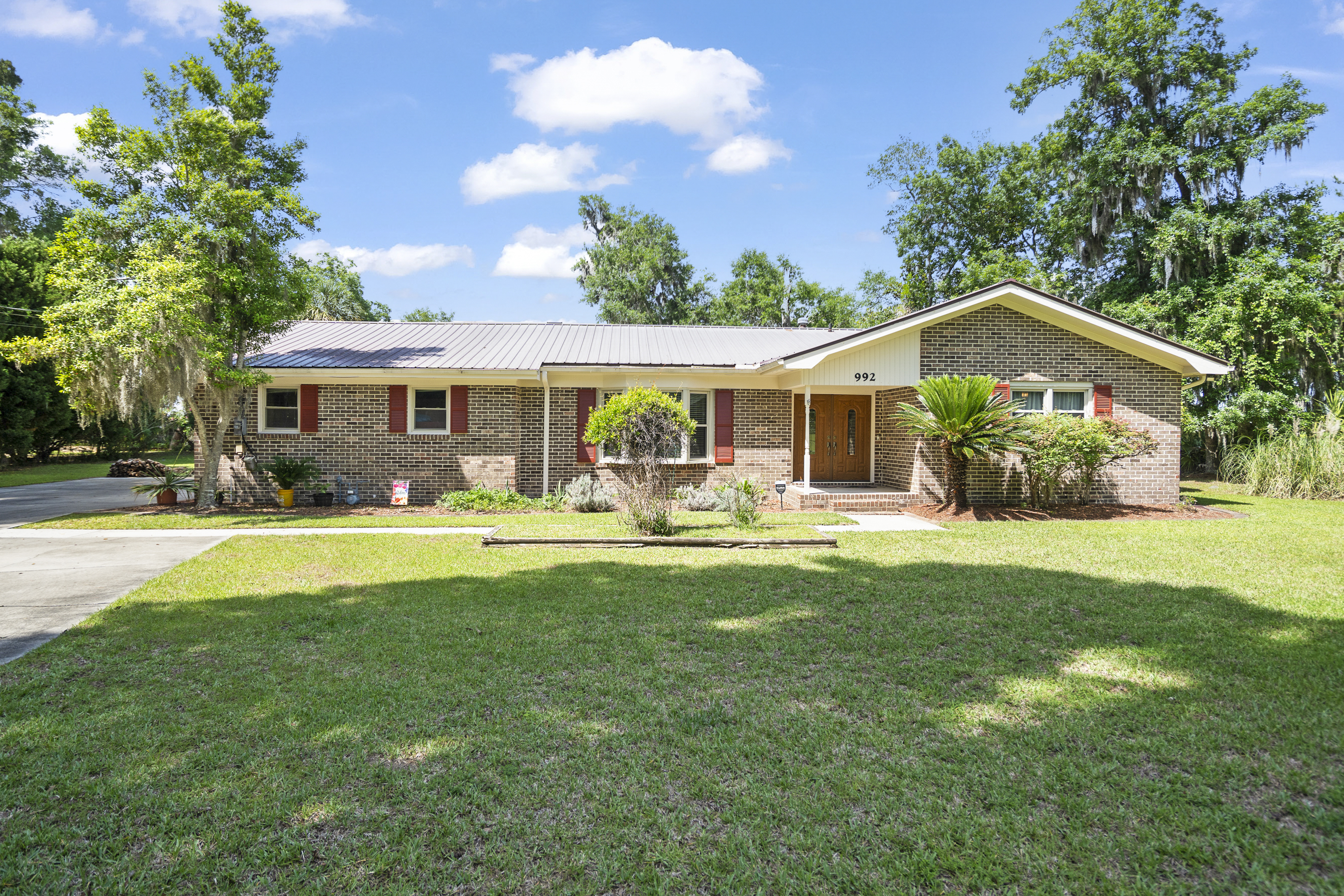 Beaufort, South Carolina, 29906, United States, 3 Bedrooms Bedrooms, ,2 BathroomsBathrooms,Residential,For Sale,1976144