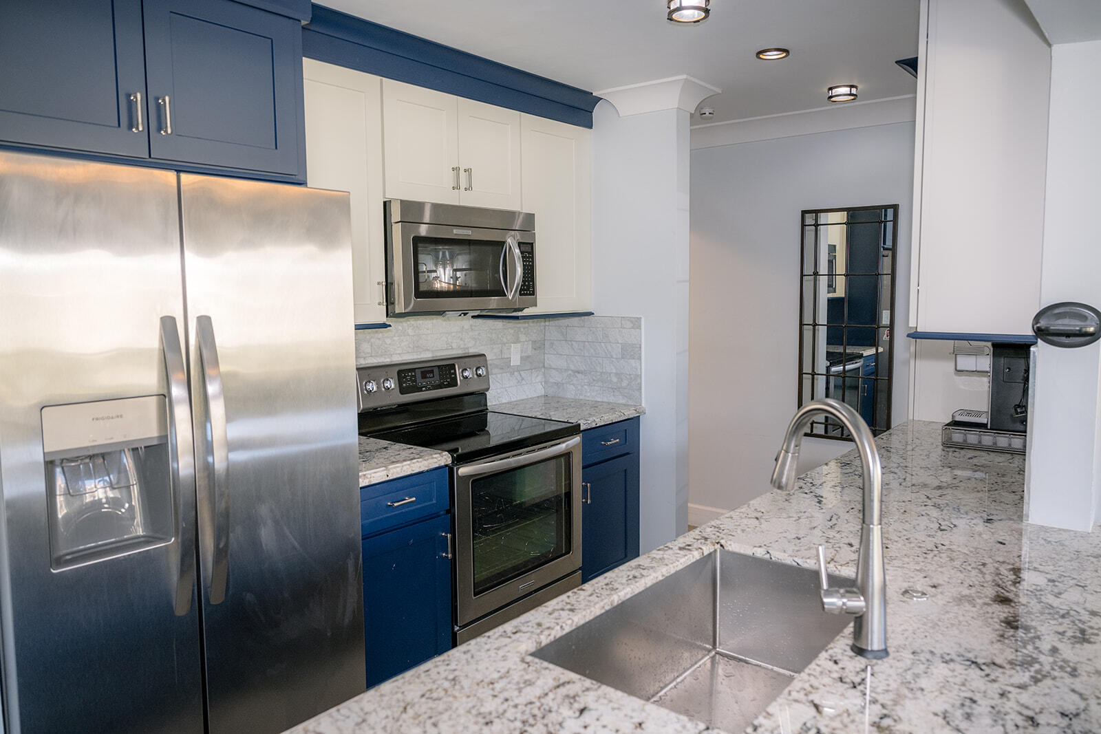 KEY LARGO, Florida, 33037, United States, 2 Bedrooms Bedrooms, ,2 BathroomsBathrooms,Residential,For Sale,1992008