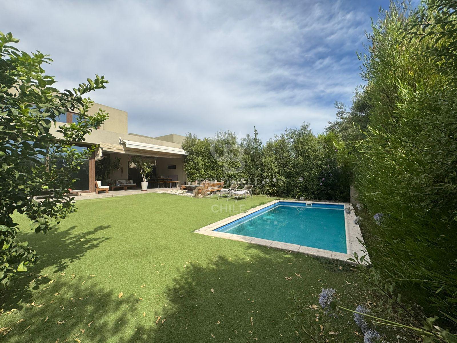 Colina, Chile, 4 Bedrooms Bedrooms, ,3 BathroomsBathrooms,Residential,For Sale,1690669