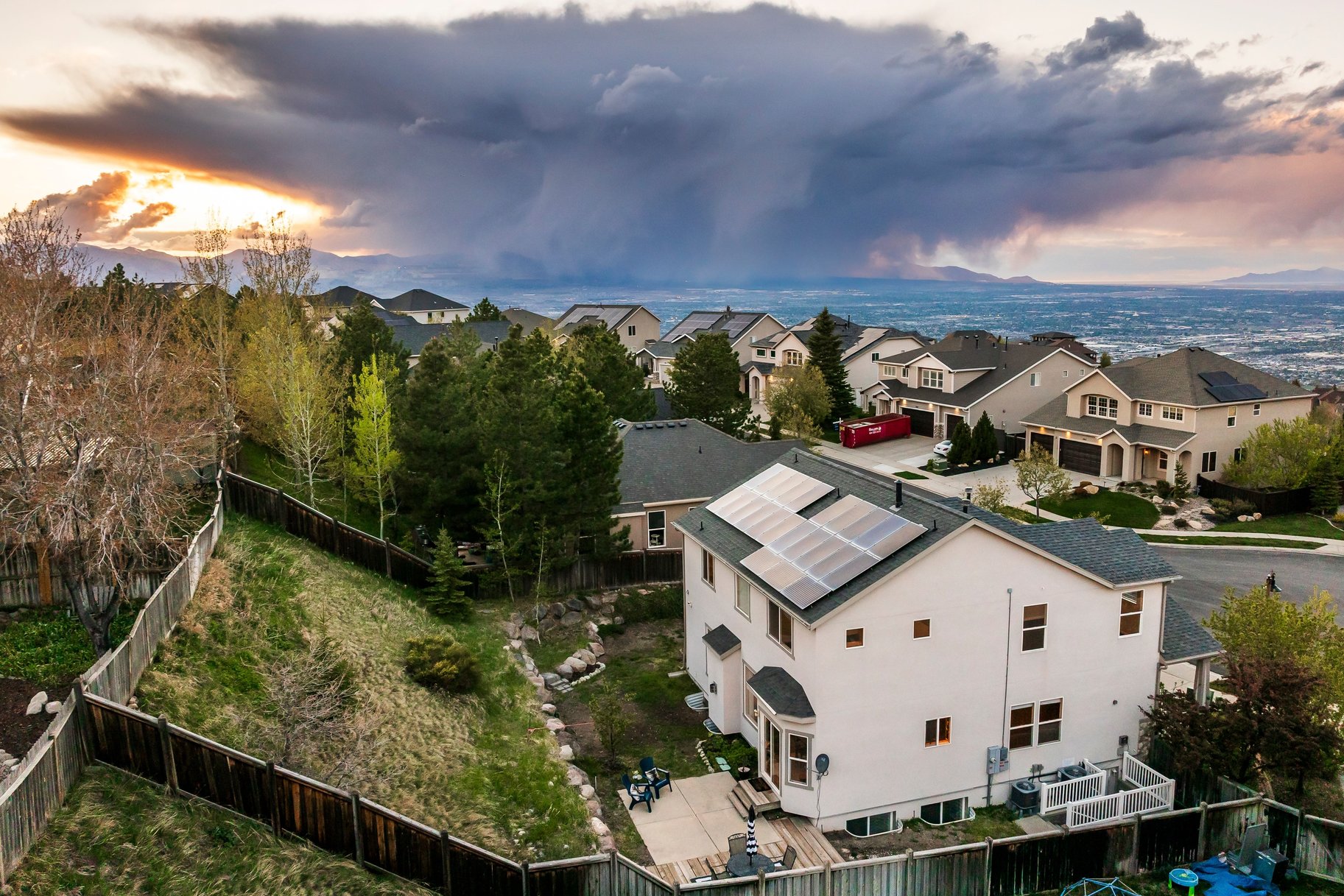  Quiet Cul De Sac & Life Above the City - 物件實景
