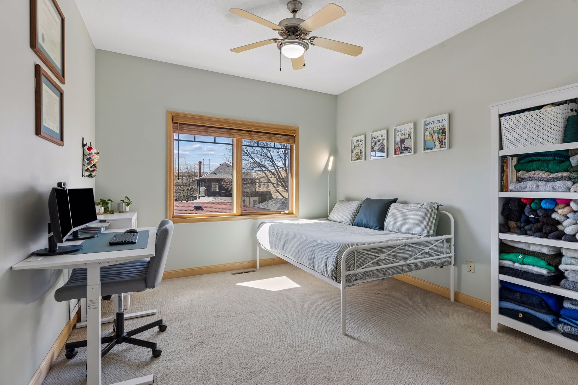  Spacious Townhome Near Lakes with Fireplace and Patio - 物件實景