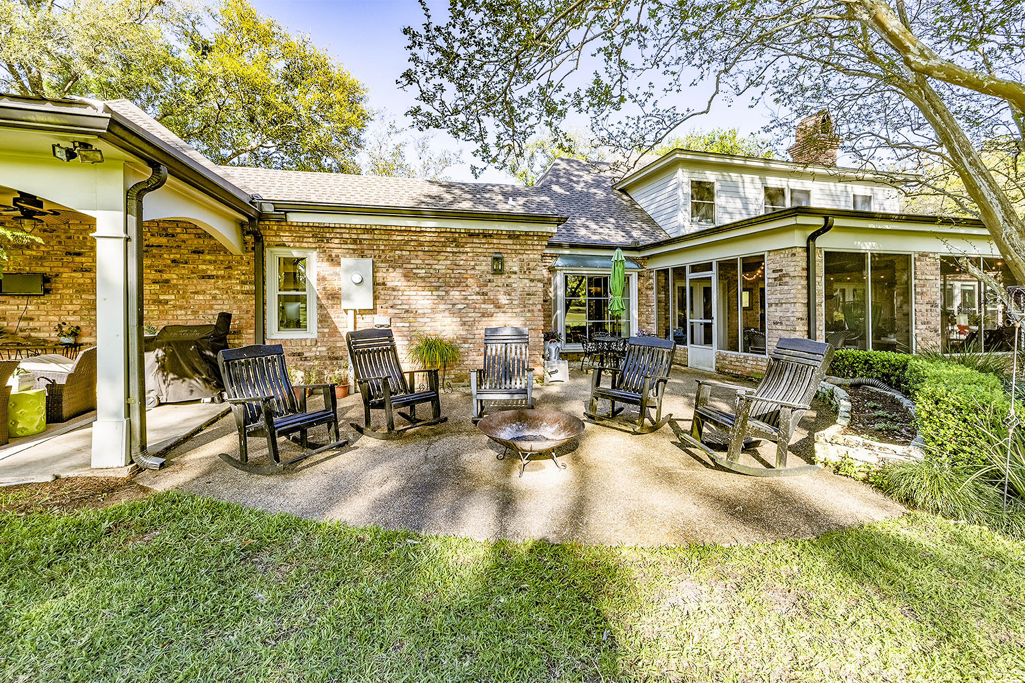 Houma, Louisiana, 70360, United States, 4 Bedrooms Bedrooms, ,3 BathroomsBathrooms,Residential,For Sale,1708944