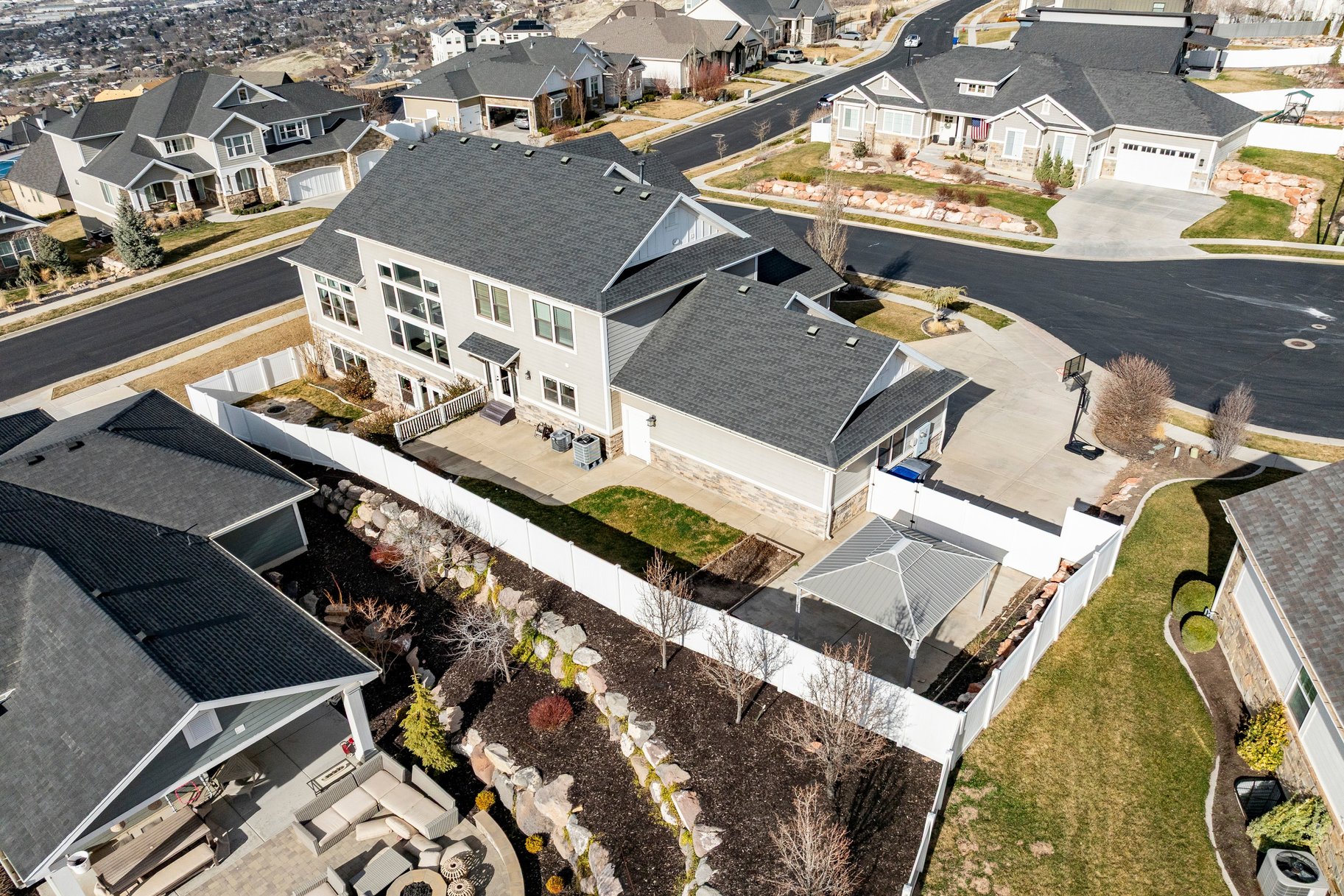  Incredible Floor Plan Meets Lifestyle Location - 物件實景