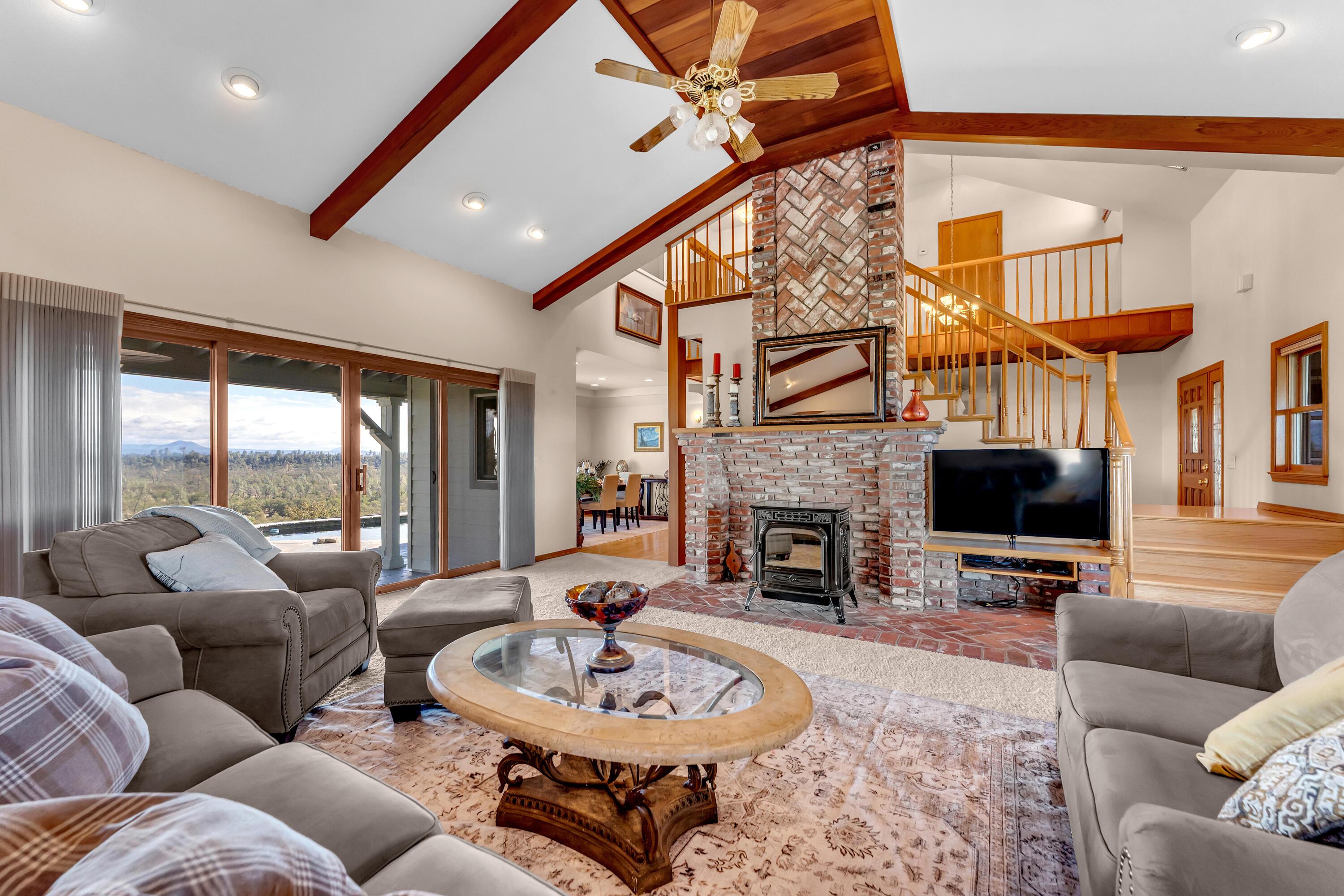 Palo Cedro, California, 96073, United States, 4 Bedrooms Bedrooms, ,3 BathroomsBathrooms,Residential,For Sale,1993452