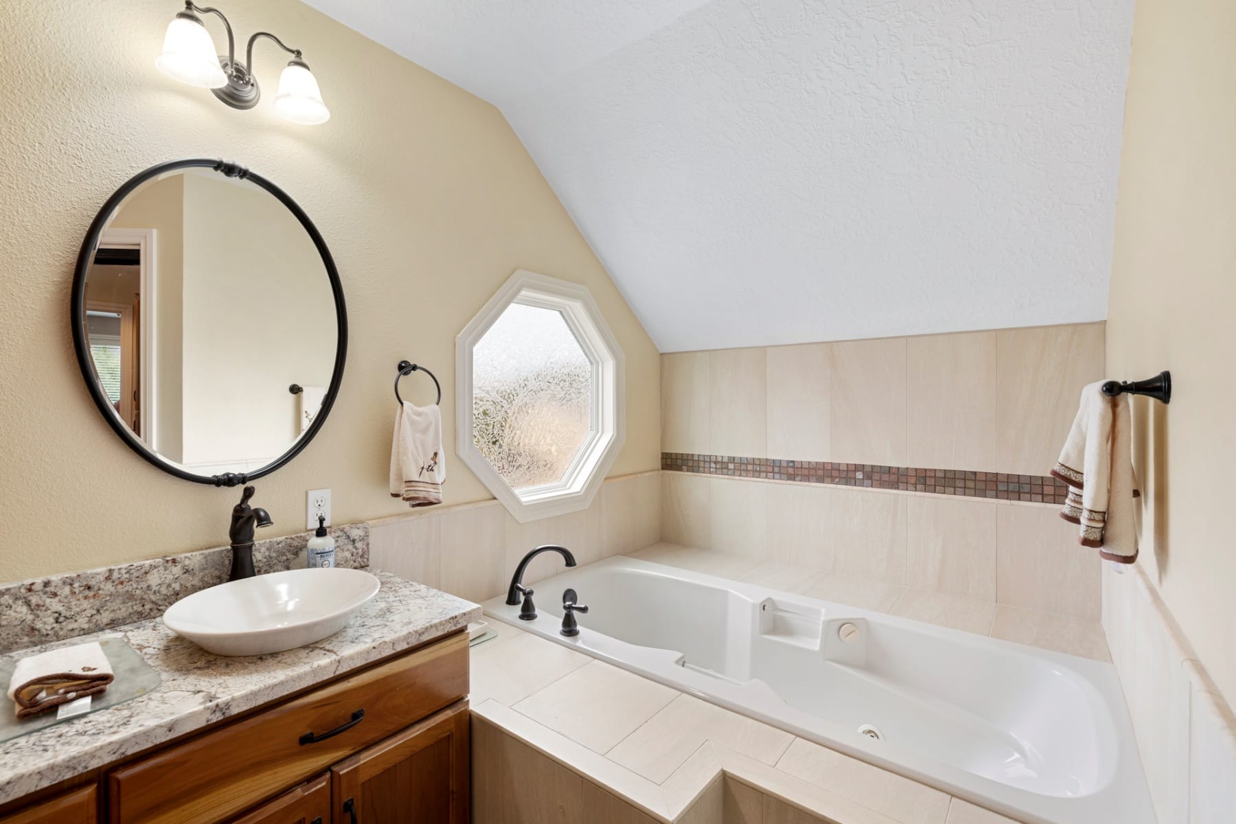  2745 NE KELLY PL Gresham, OR 97030 - 物件實景