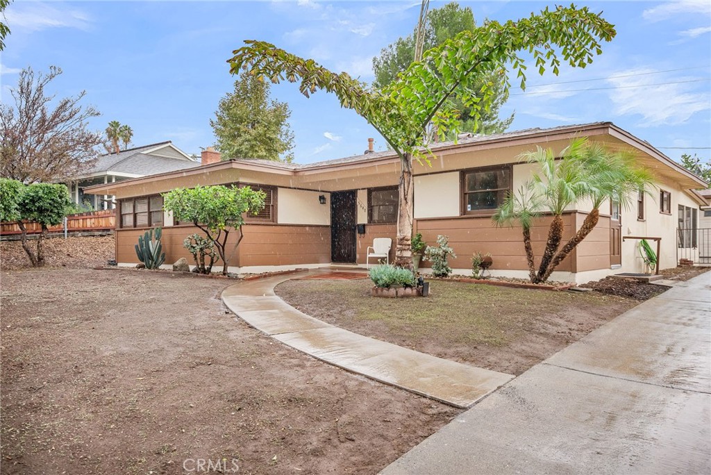 Riverside, California, 92506, United States, 3 Bedrooms Bedrooms, ,2 BathroomsBathrooms,Residential,For Sale,2001609