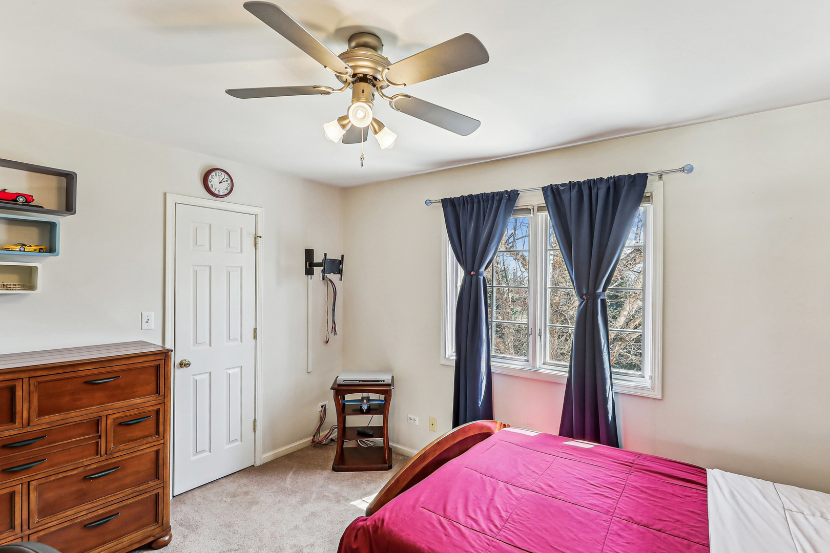 Orland Park, Illinois, 60467, United States, 5 Bedrooms Bedrooms, ,4 BathroomsBathrooms,Residential,For Sale,1784199