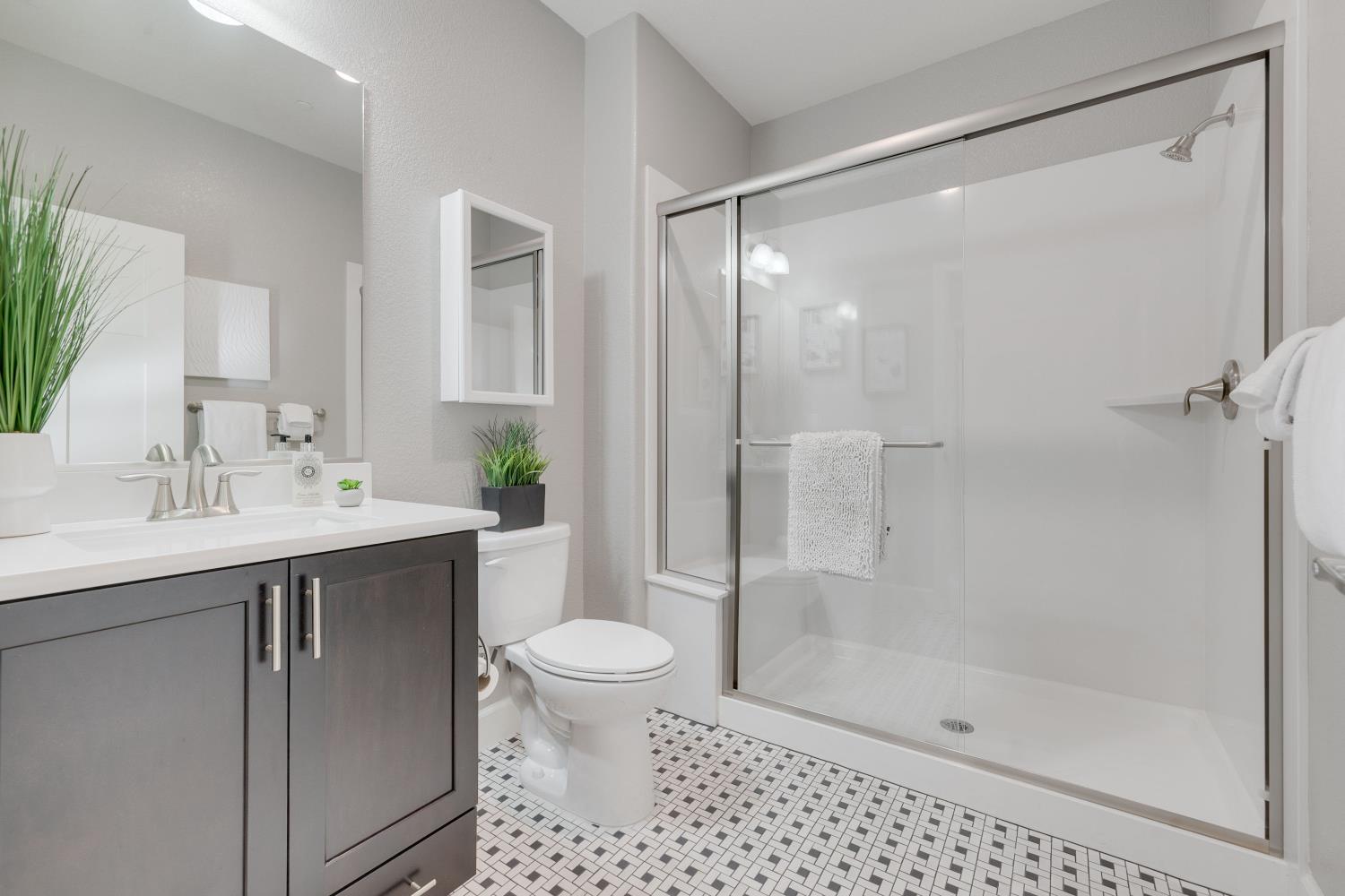 El Dorado Hills, California, 95762, United States, 3 Bedrooms Bedrooms, ,3 BathroomsBathrooms,Residential,For Sale,1987494