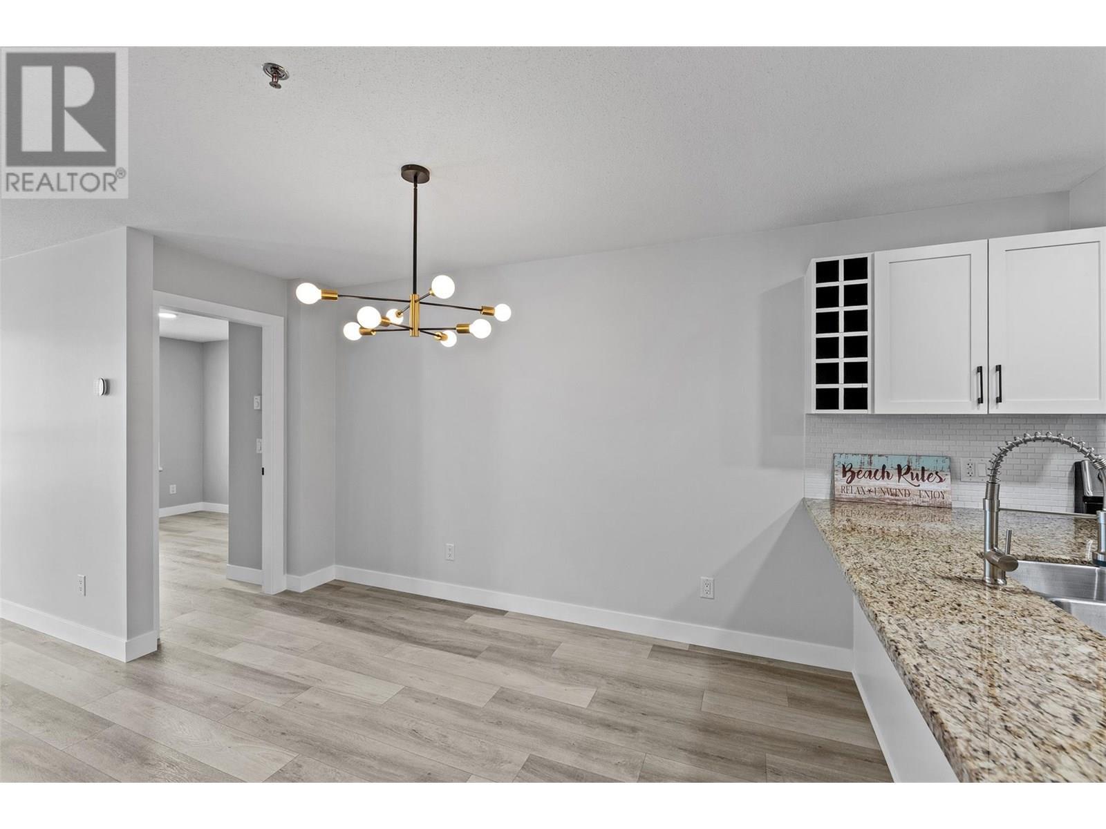 KELOWNA, British Columbia, V1Y 9Z1, CA, 2 Bedrooms Bedrooms, ,2 BathroomsBathrooms,Residential,For Sale,1895664