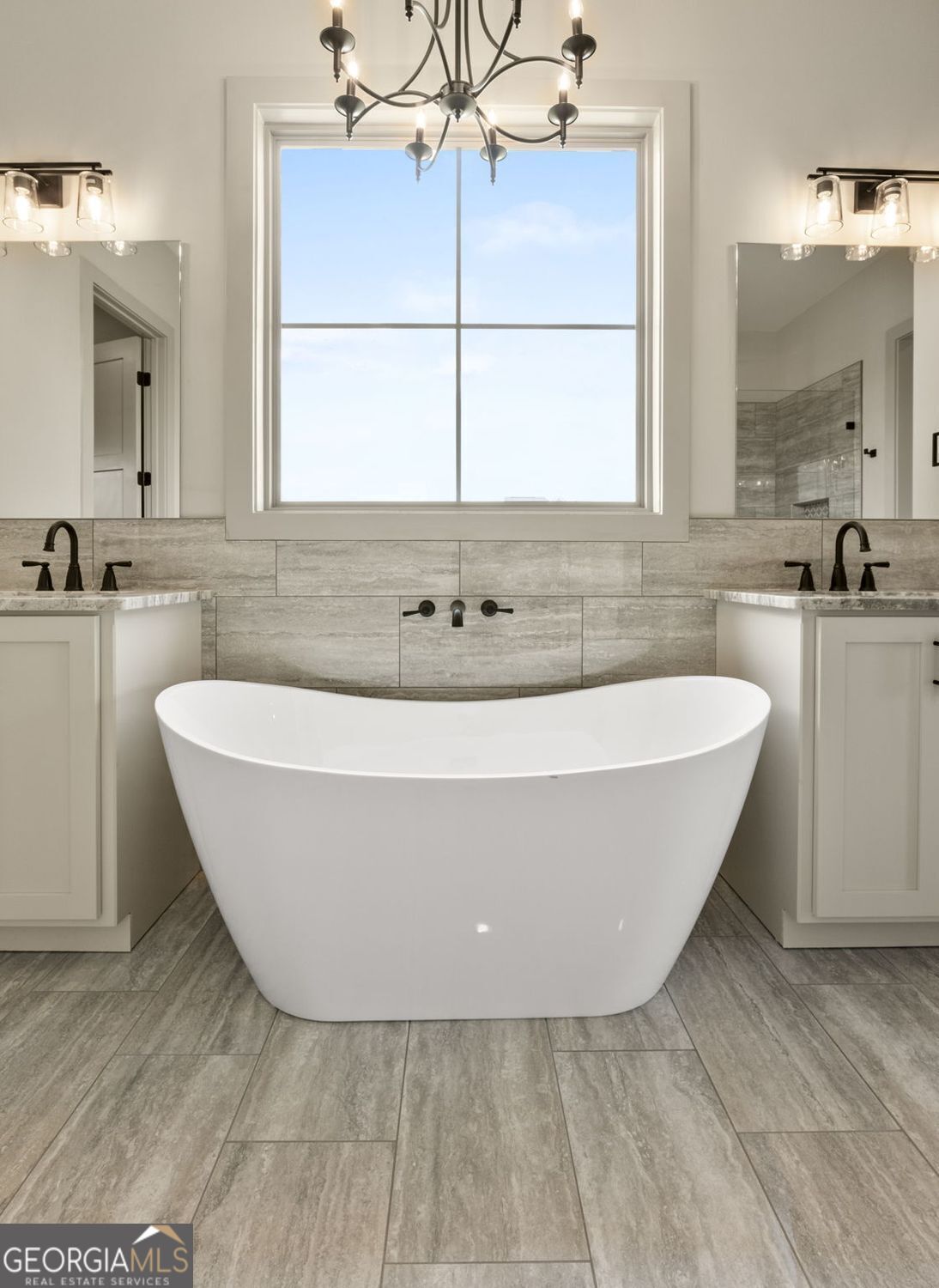 Barnesville, Georgia, 30204, United States, 4 Bedrooms Bedrooms, ,4 BathroomsBathrooms,Residential,For Sale,1859090