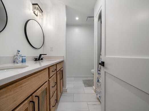 DeFuniak Springs, Florida, 32433, United States, 4 Bedrooms Bedrooms, ,2 BathroomsBathrooms,Residential,For Sale,1839229