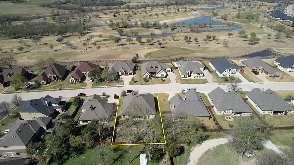 Weatherford, Texas, 76087, United States, 4 Bedrooms Bedrooms, ,3 BathroomsBathrooms,Residential,For Sale,2048794