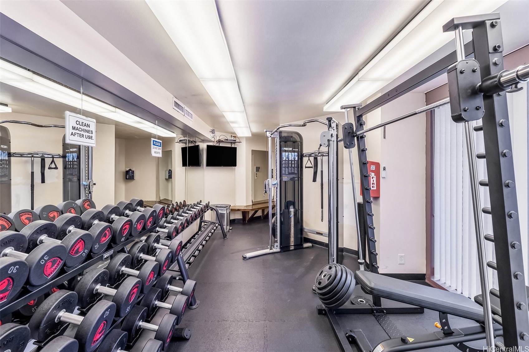 Honolulu, Hawaii, 96813, United States, 2 Bedrooms Bedrooms, ,2 BathroomsBathrooms,Residential,For Sale,1995772