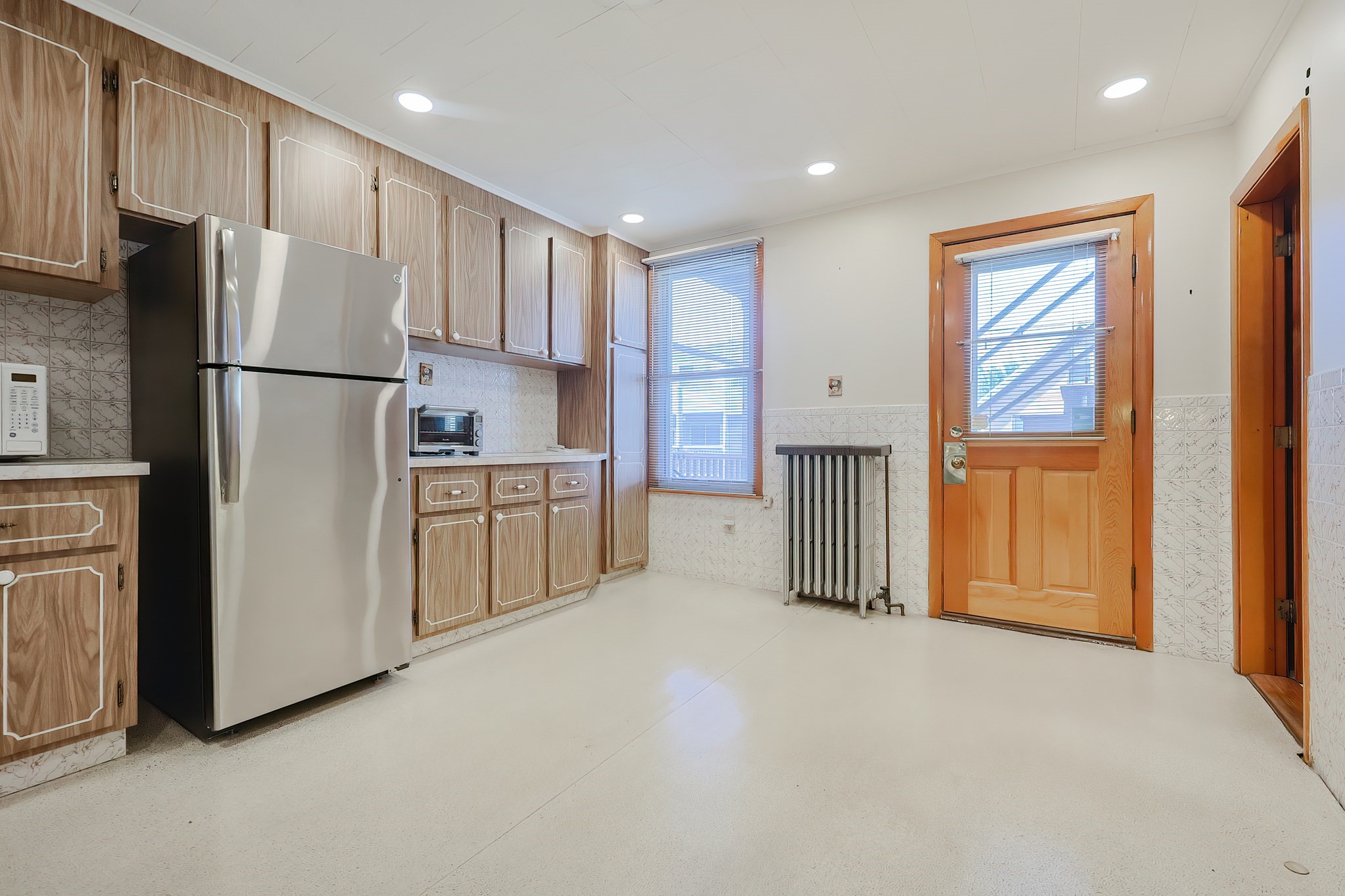 East Boston, Massachusetts, 02128, United States, 3 Bedrooms Bedrooms, ,3 BathroomsBathrooms,Residential,For Sale,1910714
